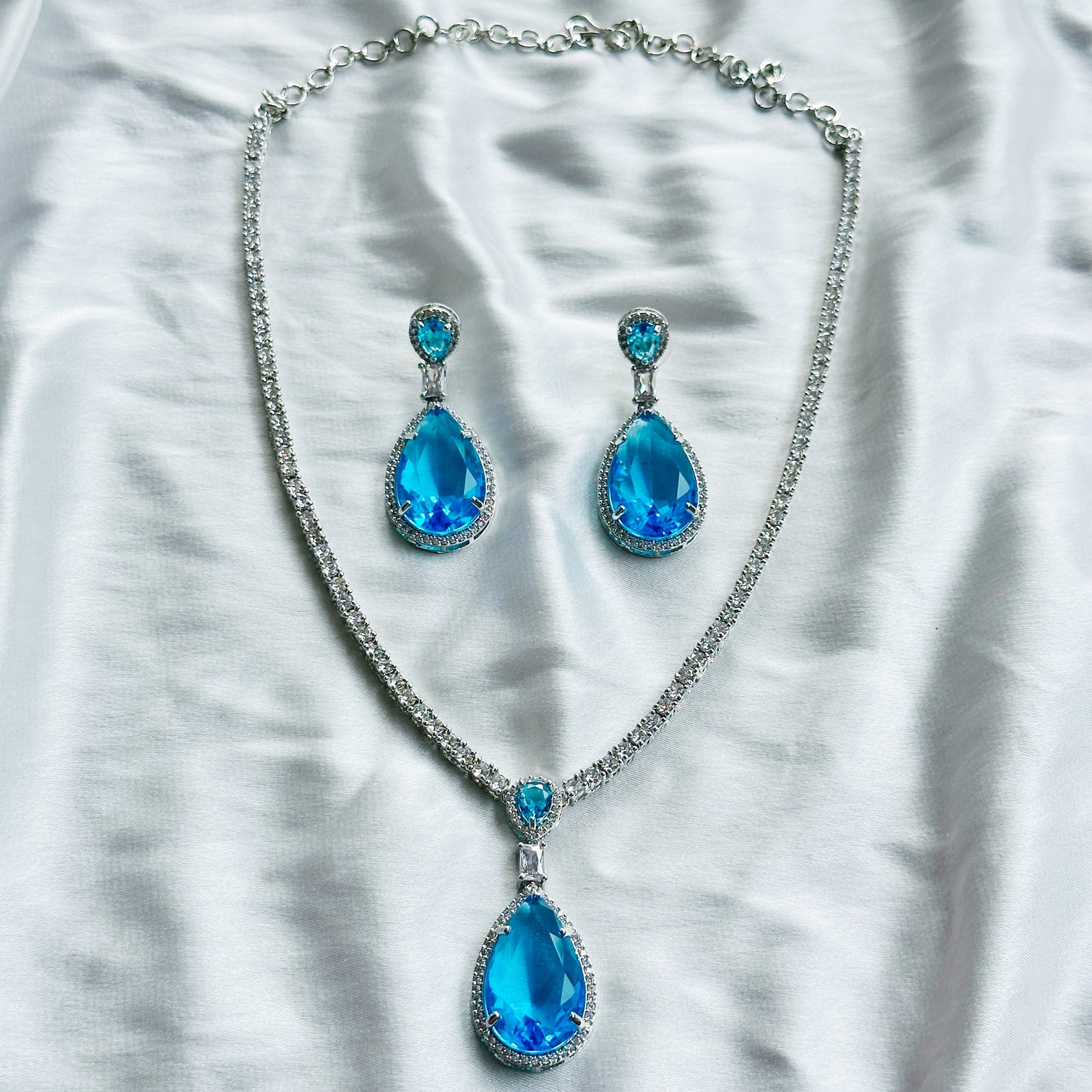 Aqua Blue Sapphire Cubic Zircon Stone American Diamond Silver Plated Necklace Set