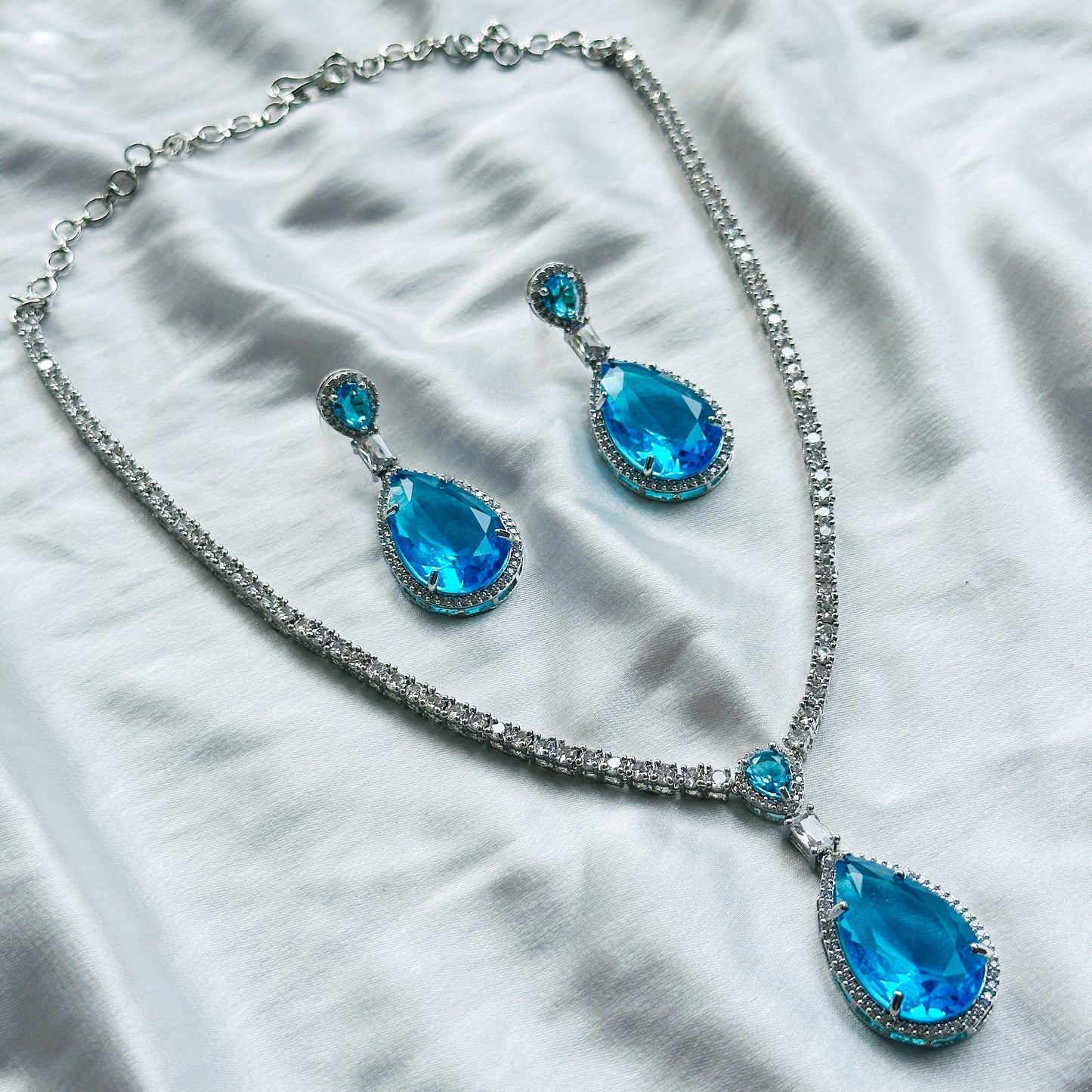 Aqua Blue Sapphire Cubic Zircon Stone American Diamond Silver Plated Necklace Set