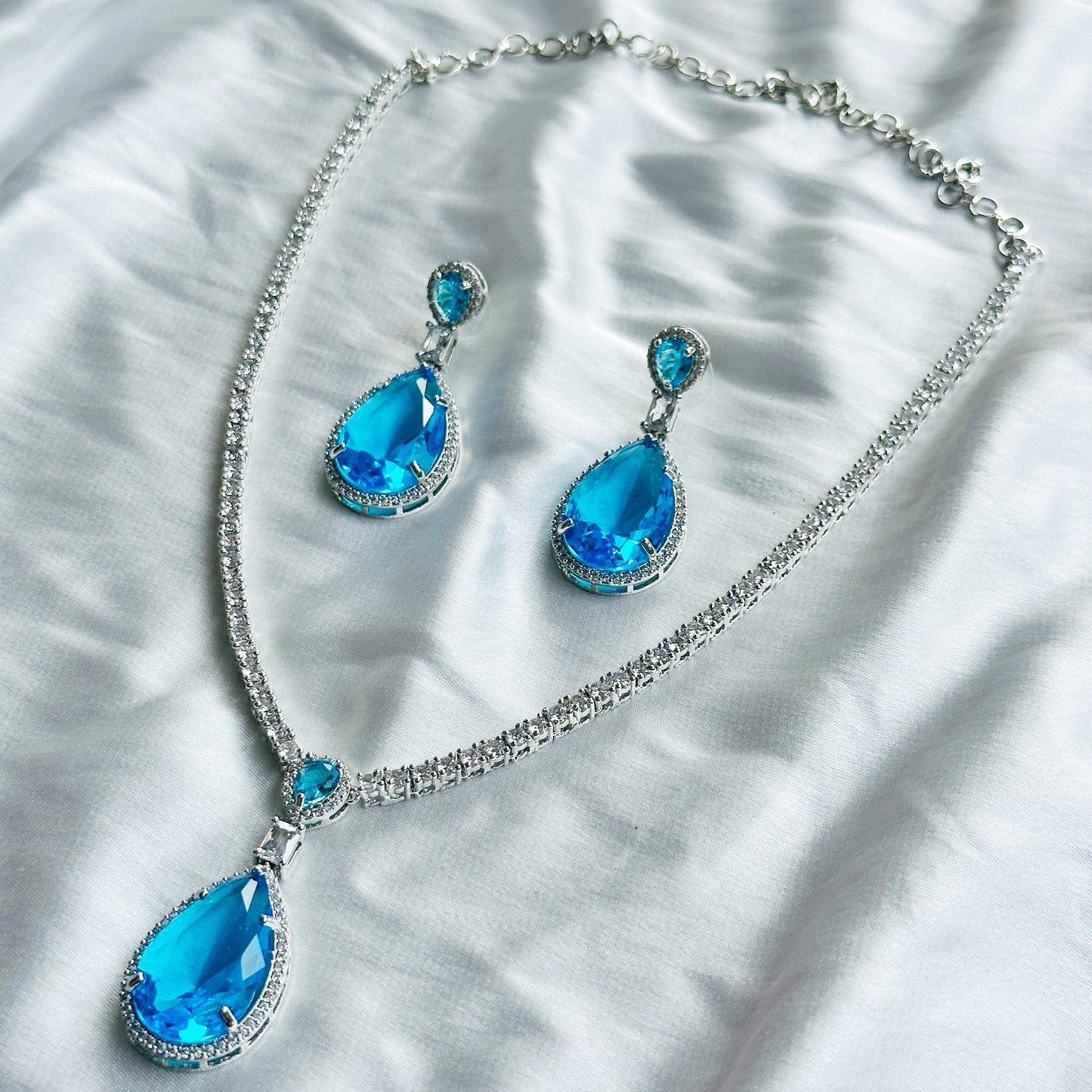 Aqua Blue Sapphire Cubic Zircon Stone American Diamond Silver Plated Necklace Set