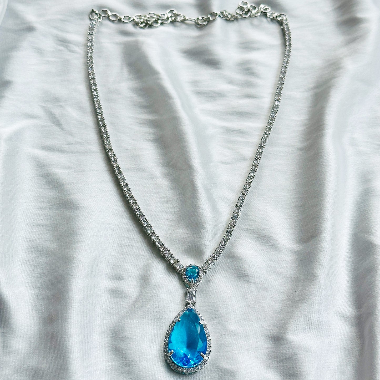 Aqua Blue Sapphire Cubic Zircon Stone American Diamond Silver Plated Necklace Set