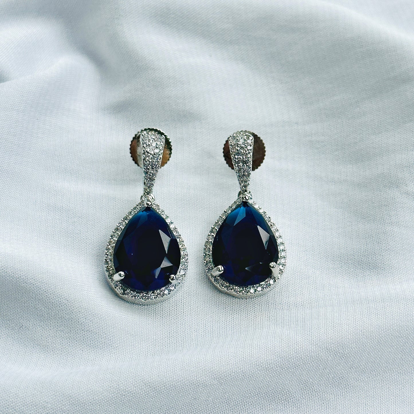 Blue Sapphire Cubic Zircon American Diamond Silver Plated Pendant Set
