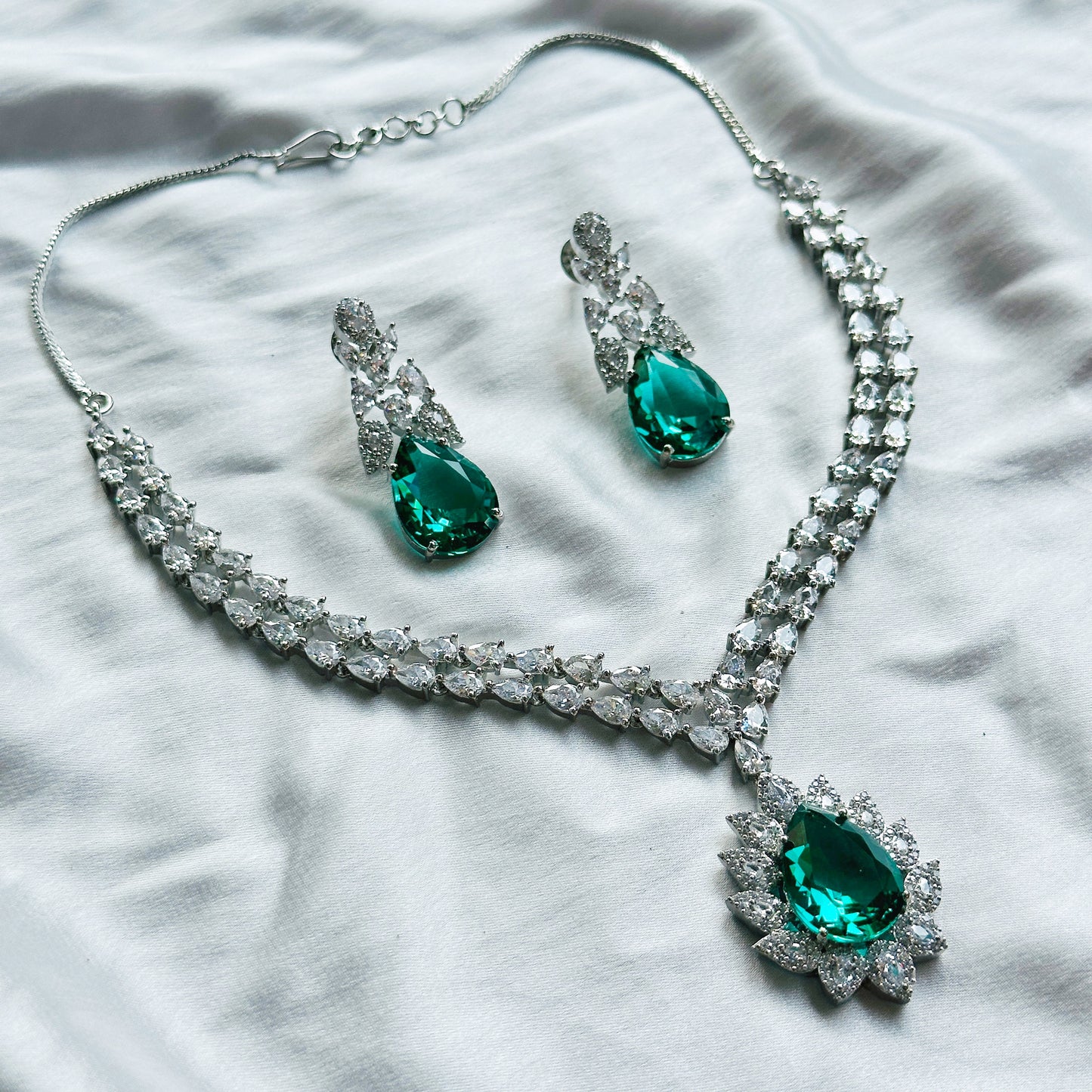Sea Green Topaz Cubic Zircon American Diamond Silver Plated Necklace Set