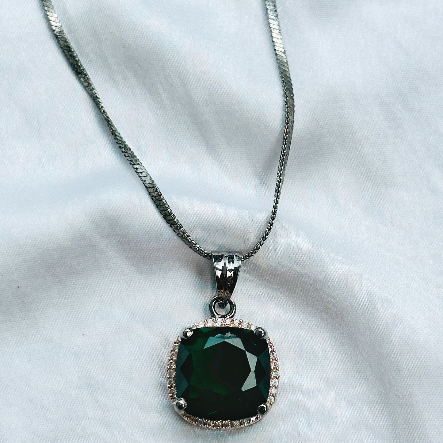 Blue Sapphire Cubic Zircon American Diamond Victorian Plated Pendant Set