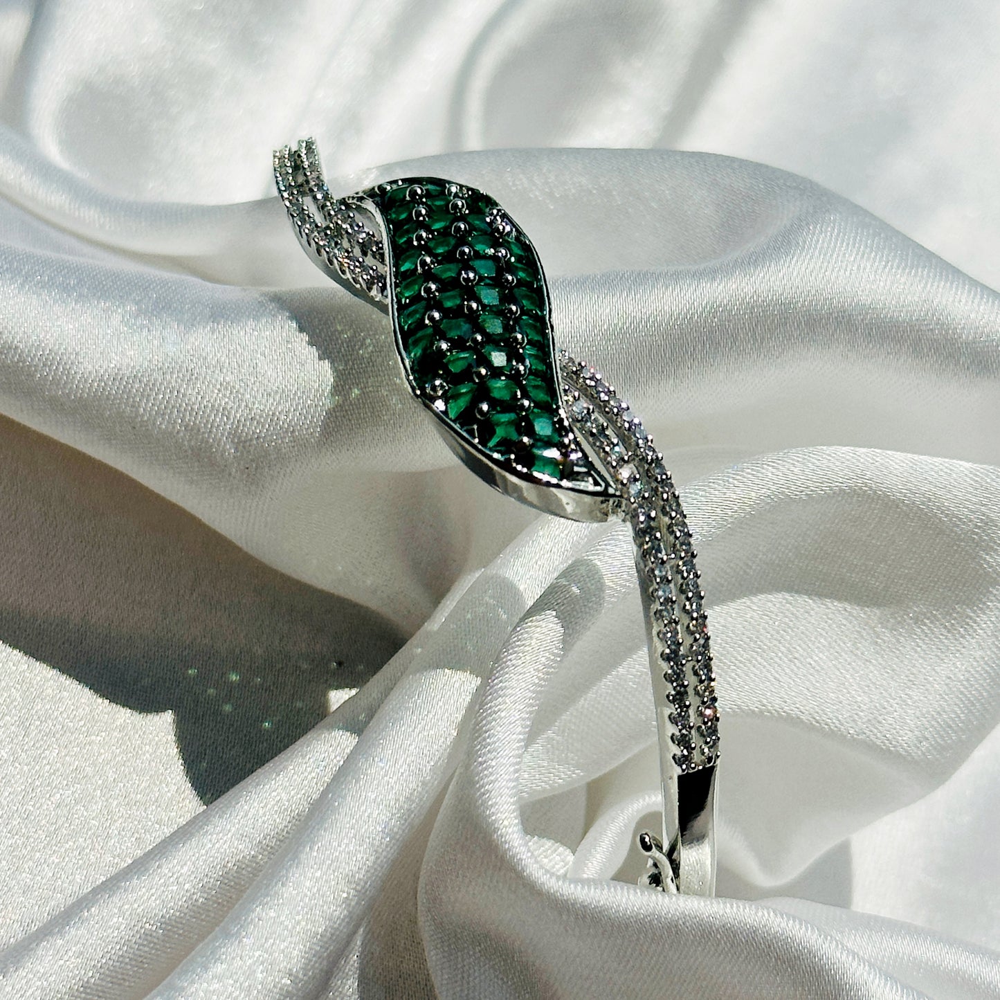 Green Emerald Cubic Zircon American Diamond Silver Plated Bangle Bracelet