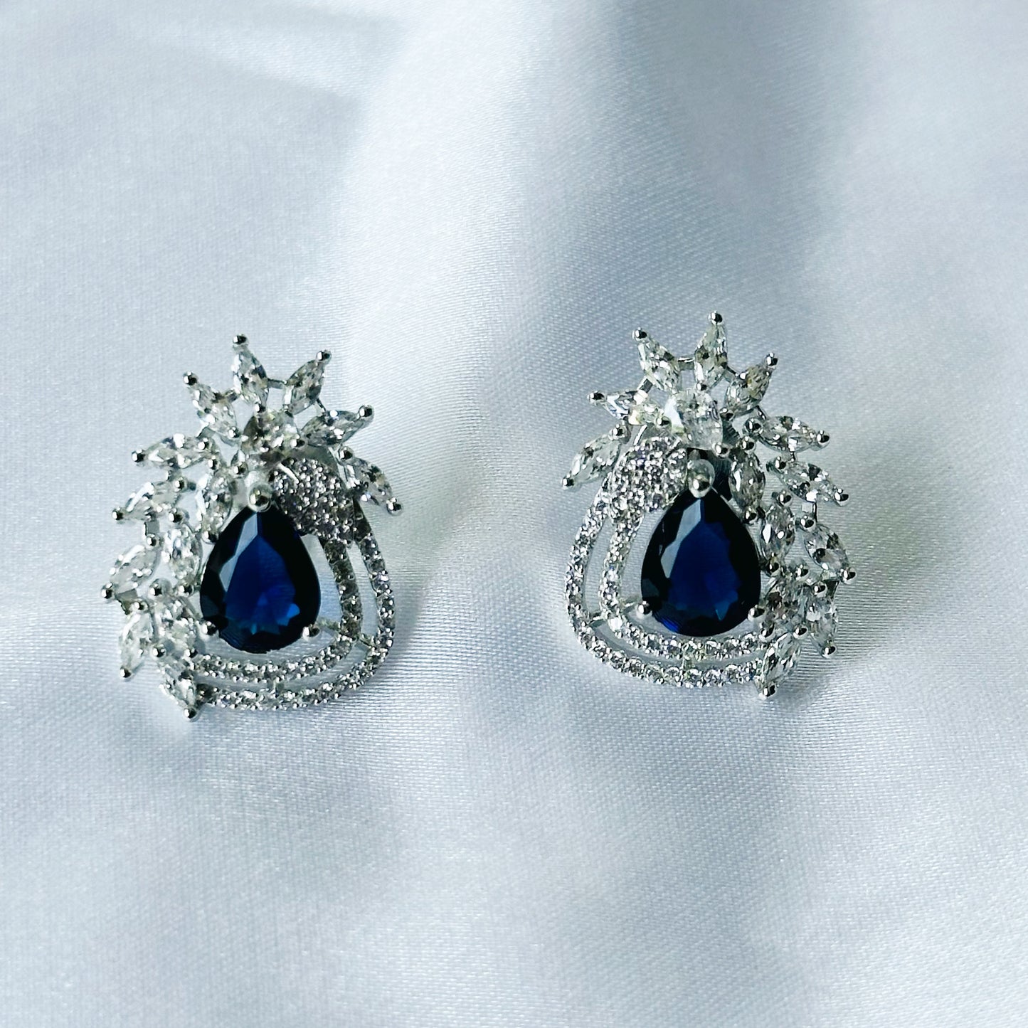 Blue Sapphire Cubic Zircon American Diamond Silver Plated Pendant Set