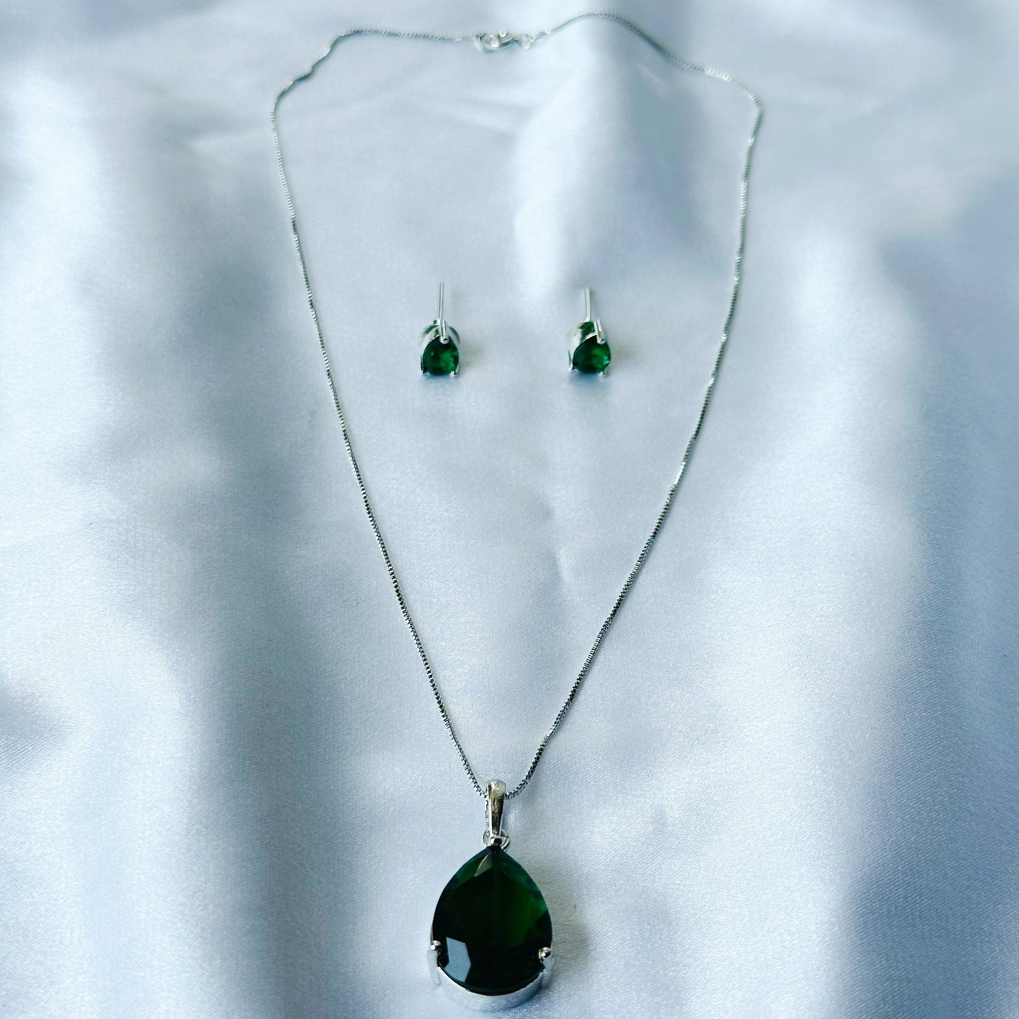 Green Emerald Cubic Zircon American Diamond Silver Plated Pendant Set