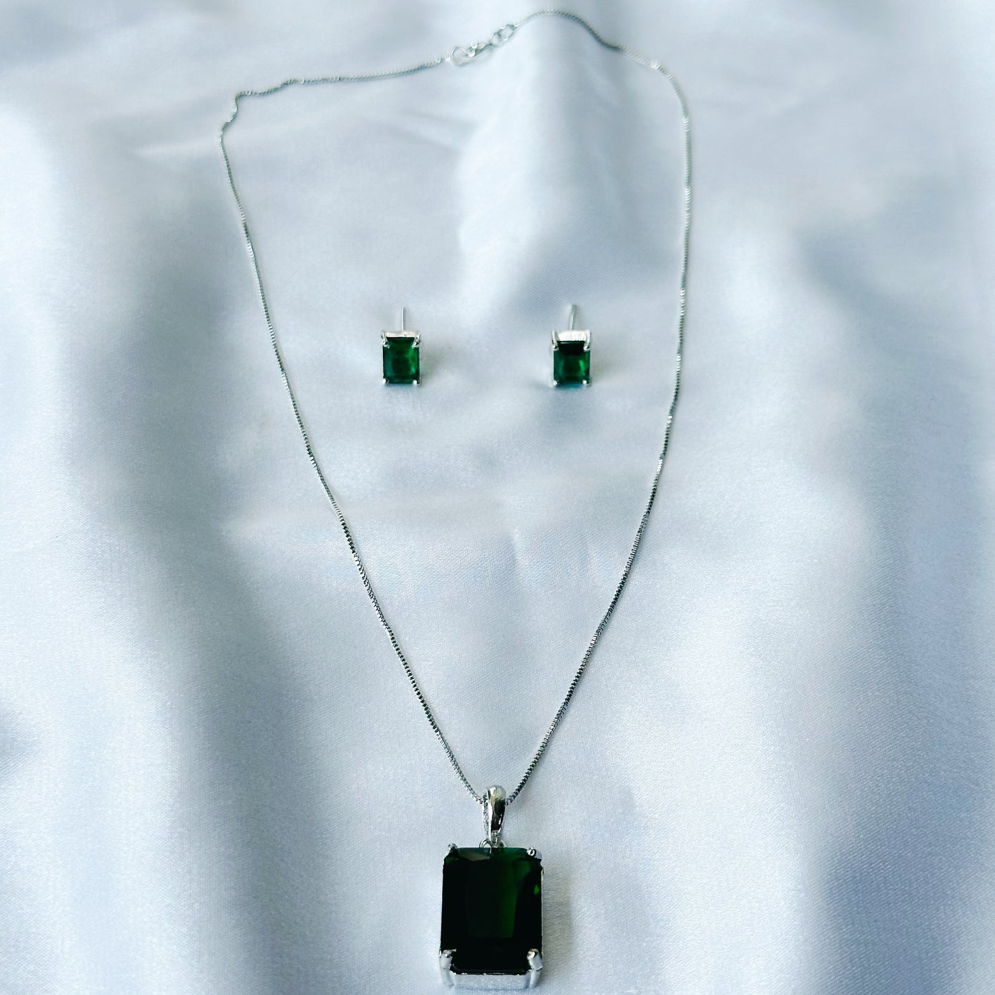 Green Emerald Cubic Zircon American Diamond Silver Plated Pendant Set