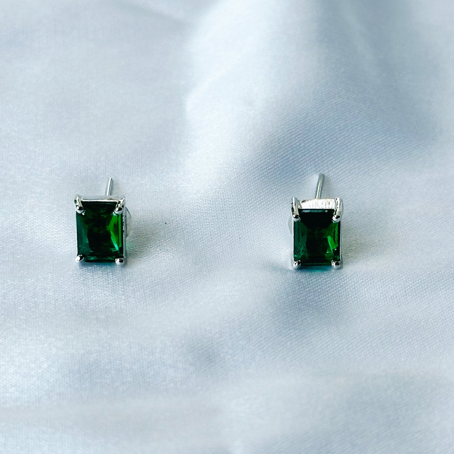 Green Emerald Cubic Zircon American Diamond Silver Plated Pendant Set