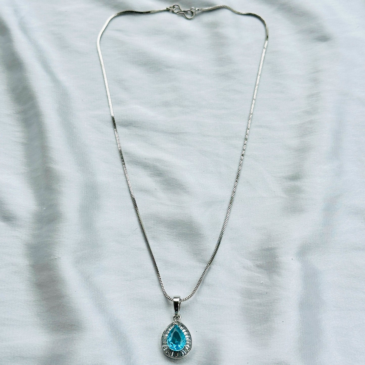Aqua Blue Sapphire Cubic Zircon American Diamond Silver Plated Pendant Set