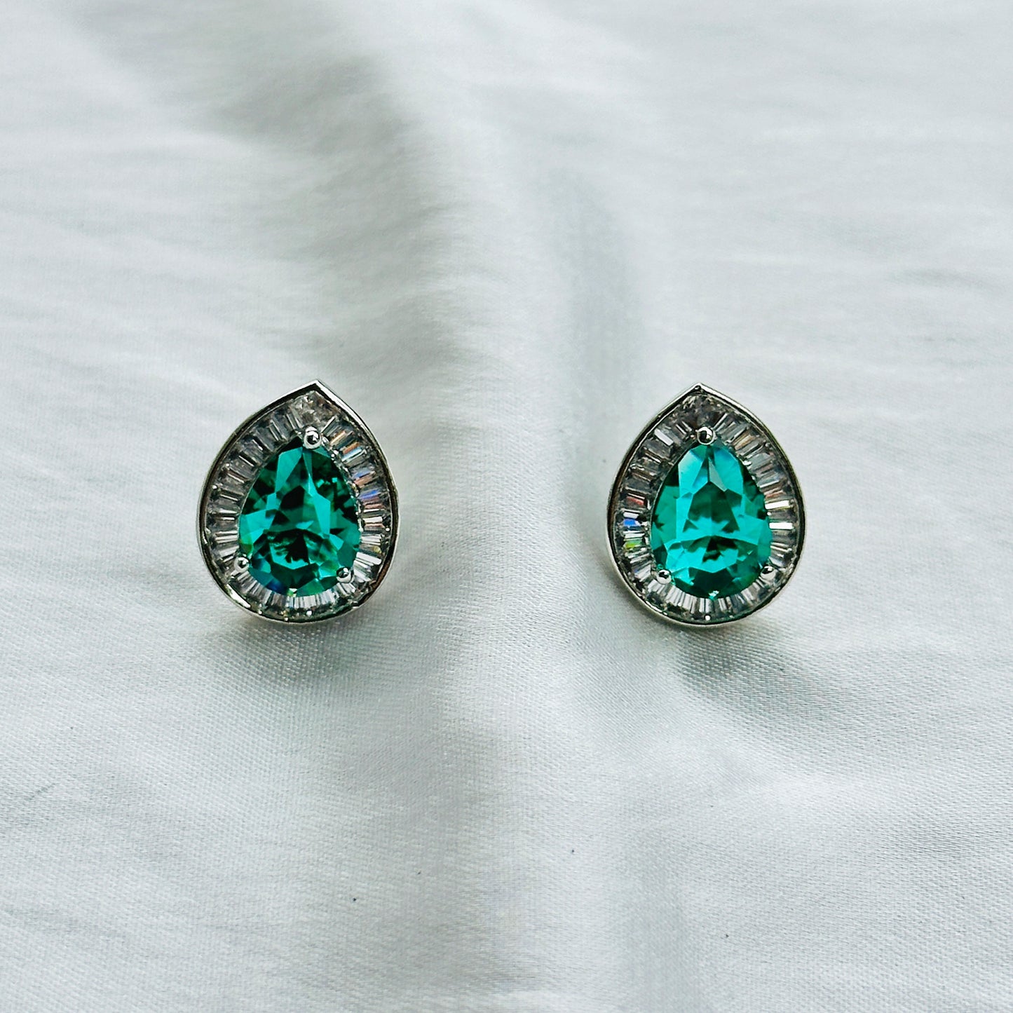 Sea Green Topaz Cubic Zircon American Diamond Silver Plated Pendant Set