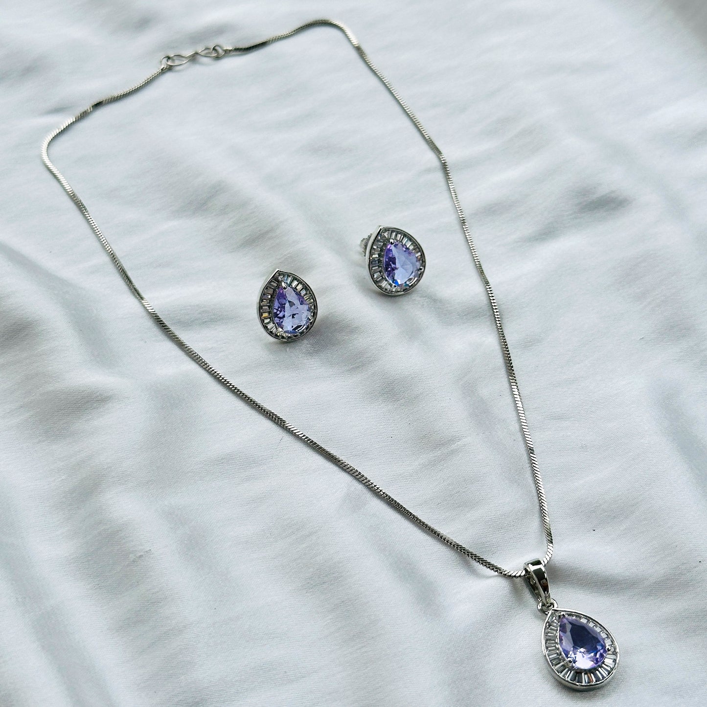 Light Amethyst Cubic Zircon American Diamond Silver Plated Pendant Set
