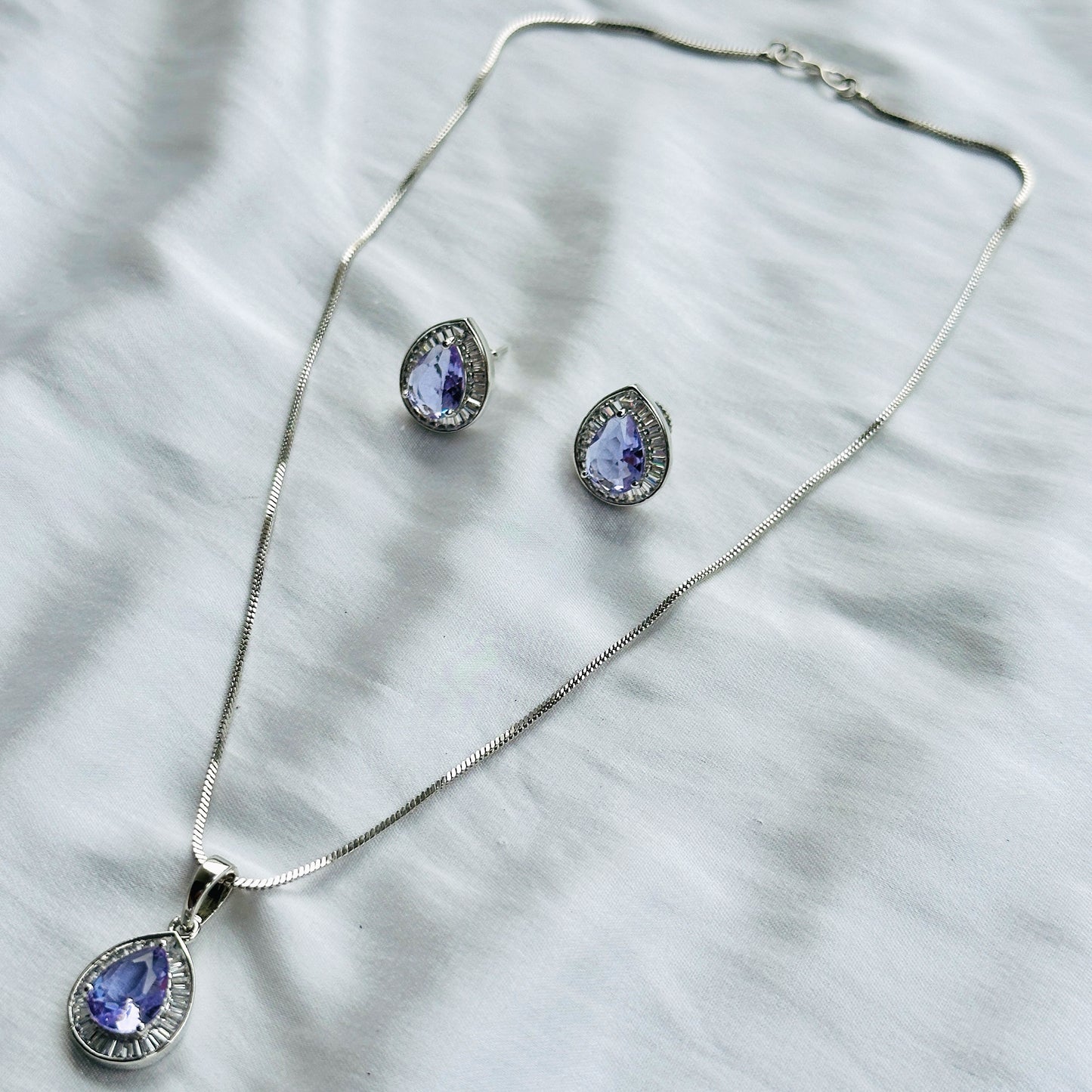 Light Amethyst Cubic Zircon American Diamond Silver Plated Pendant Set