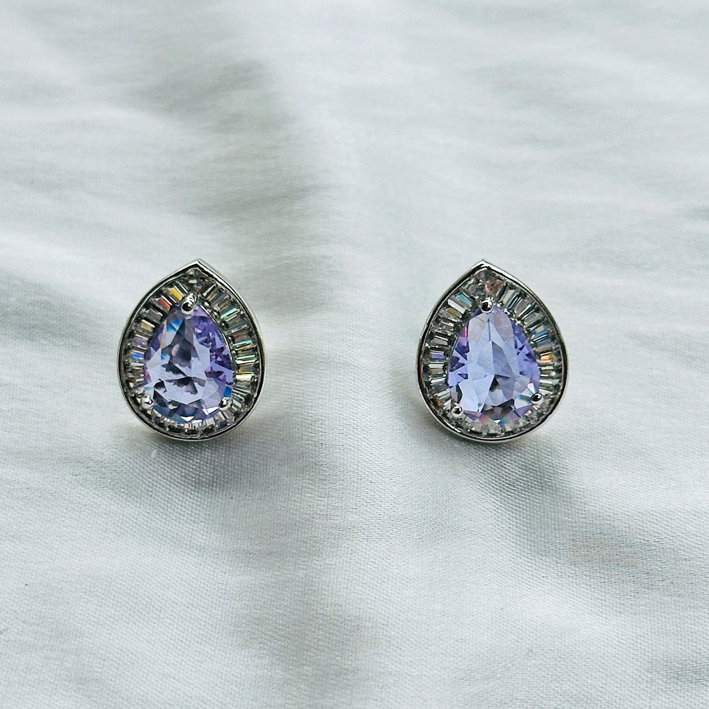 Light Amethyst Cubic Zircon American Diamond Silver Plated Pendant Set