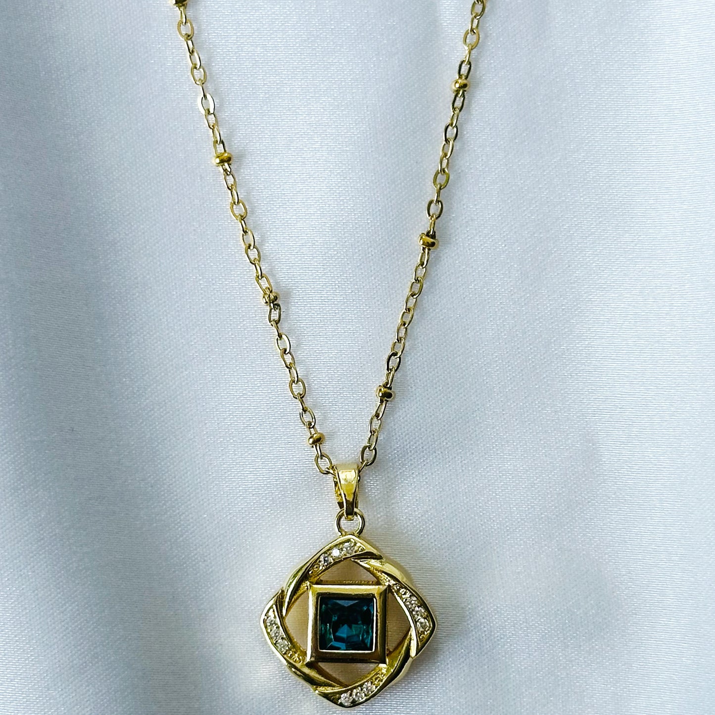 DIY 7 Interchangeable American Diamond Stones Gold Plated Necklace