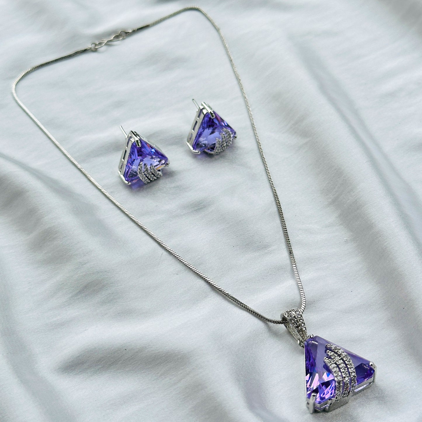 Light Amethyst Cubic Zircon American Diamond Silver Plated Pendant Set
