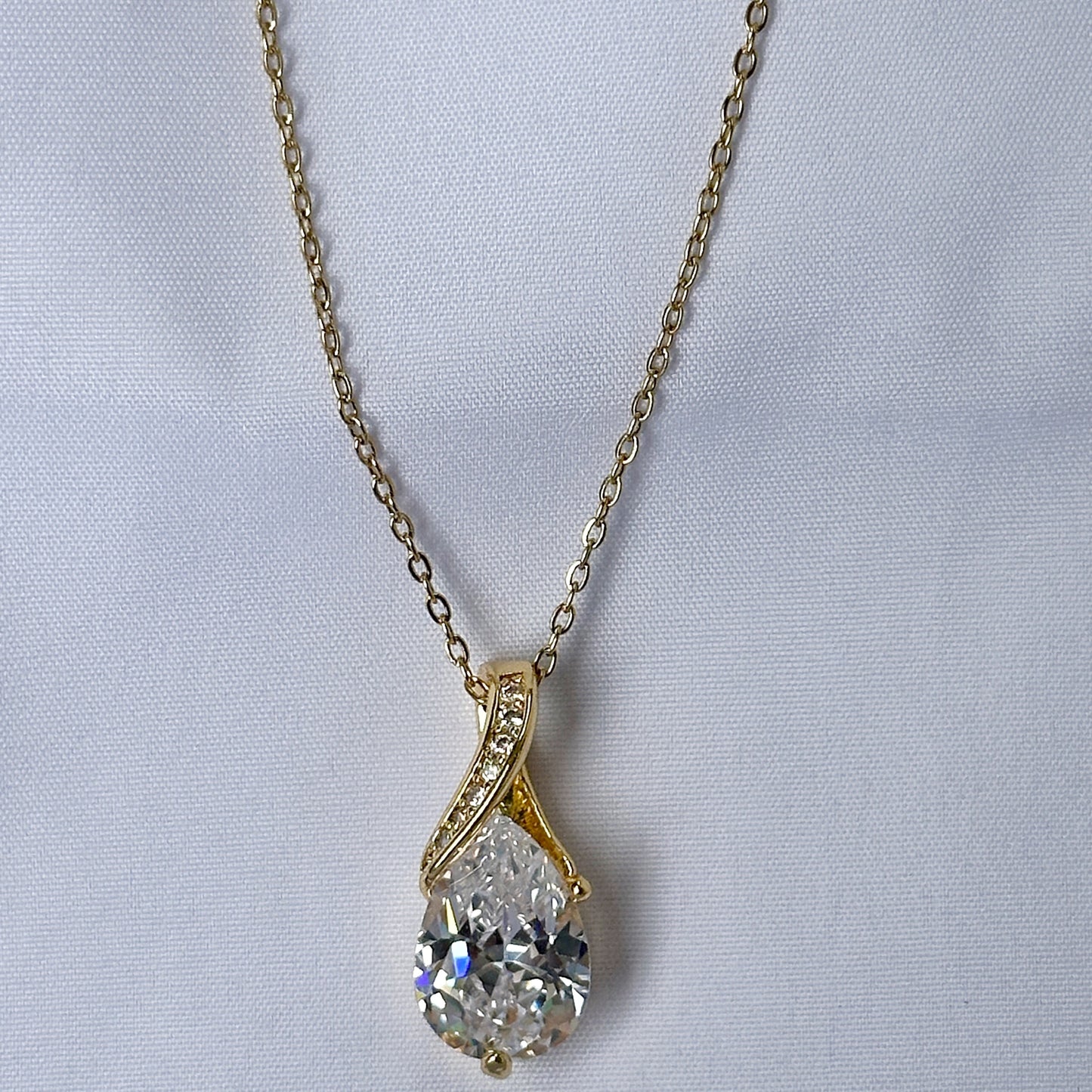 White Crystal Cubic Zircon American Diamond Gold Plated Stainless Steel Necklace