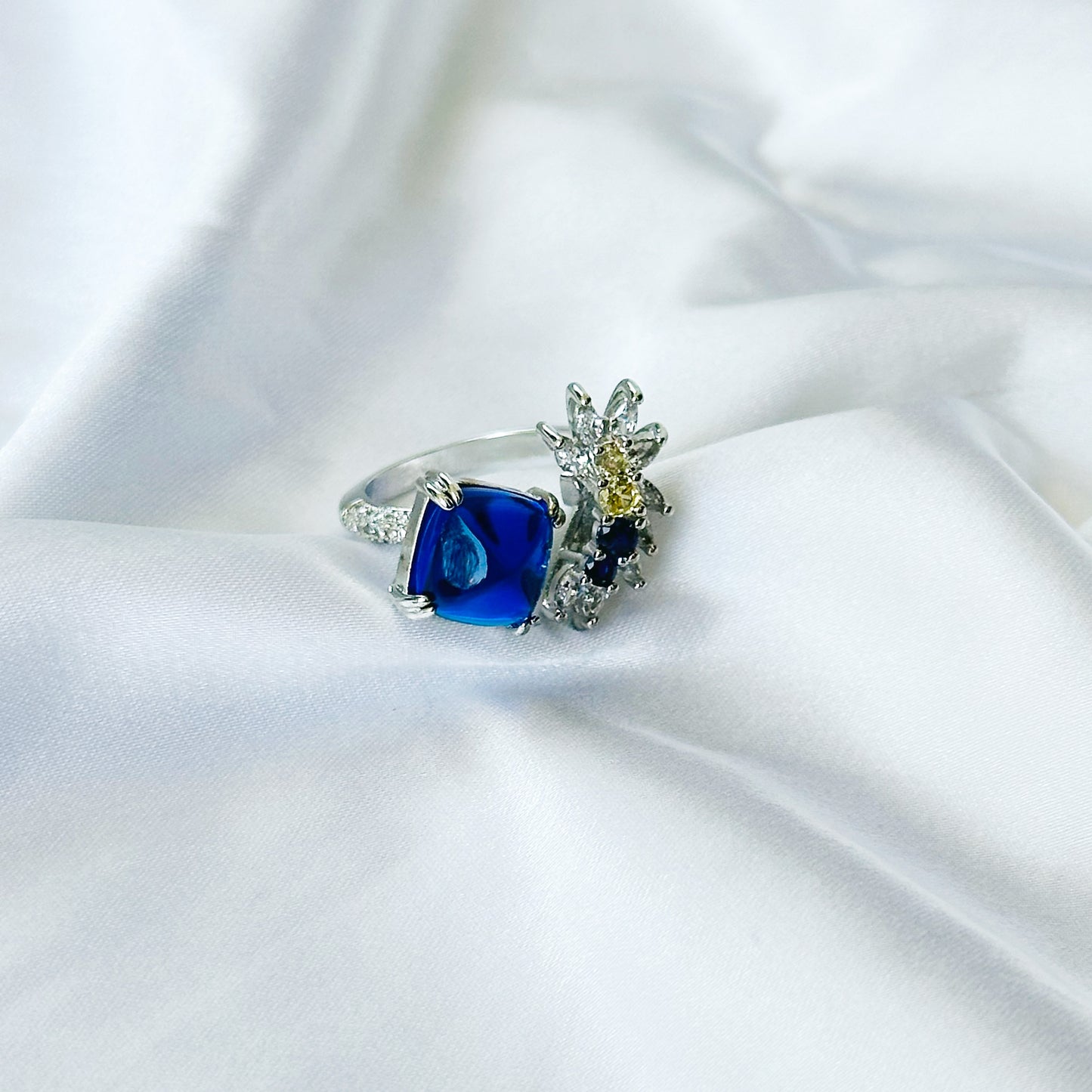 Blue Sapphire/Yellow Topaz Cubic Zircon American Diamond Silver Plated Adjustable Ring
