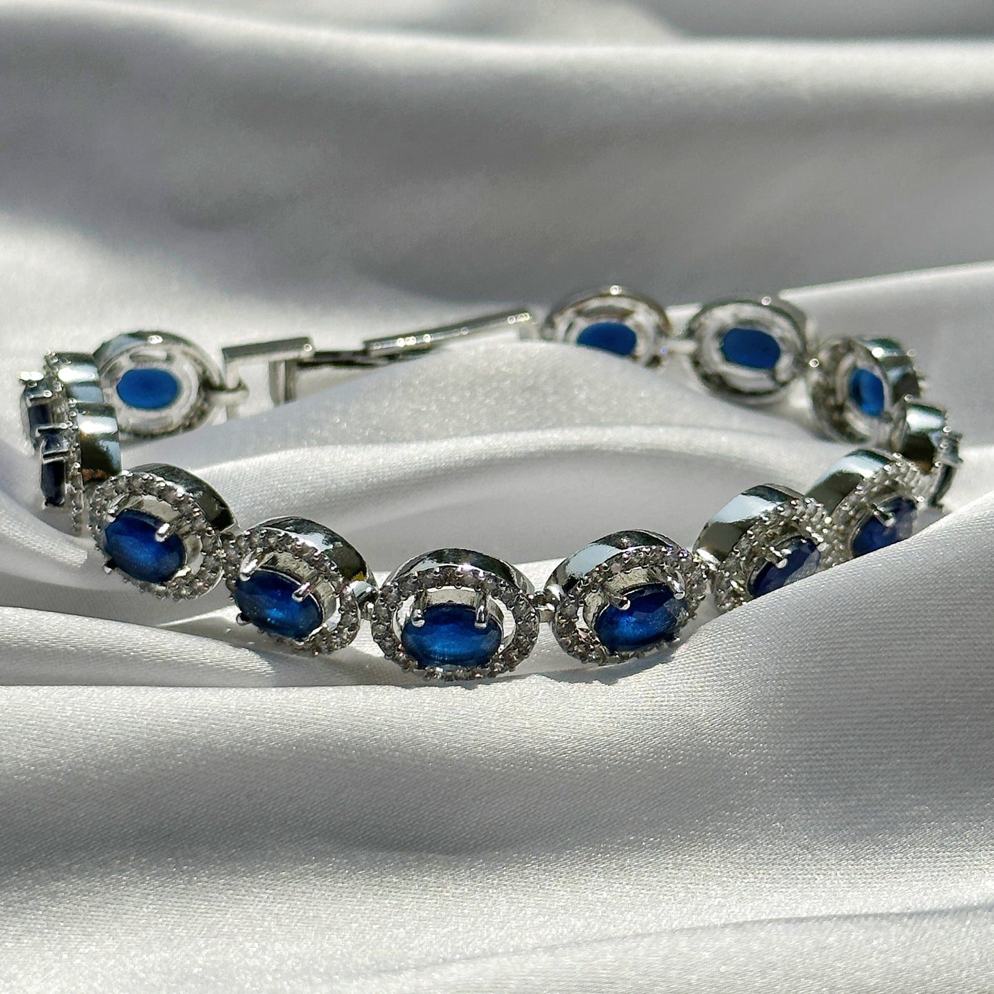 Blue Sapphire Cubic Zircon Stone American Diamond Silver Plated Chain Bracelet