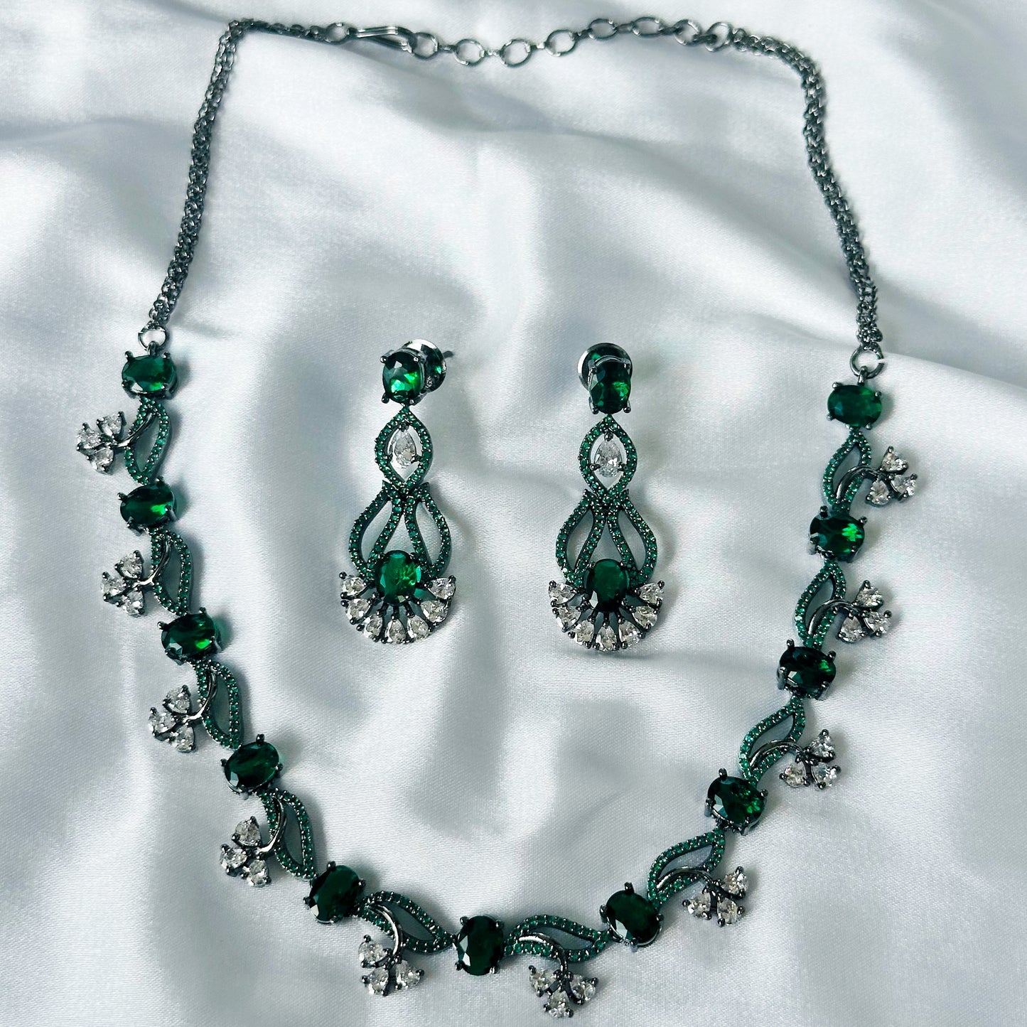 Green Emerald Cubic Zircon Stones American Diamond Victorian Plated Necklace Set