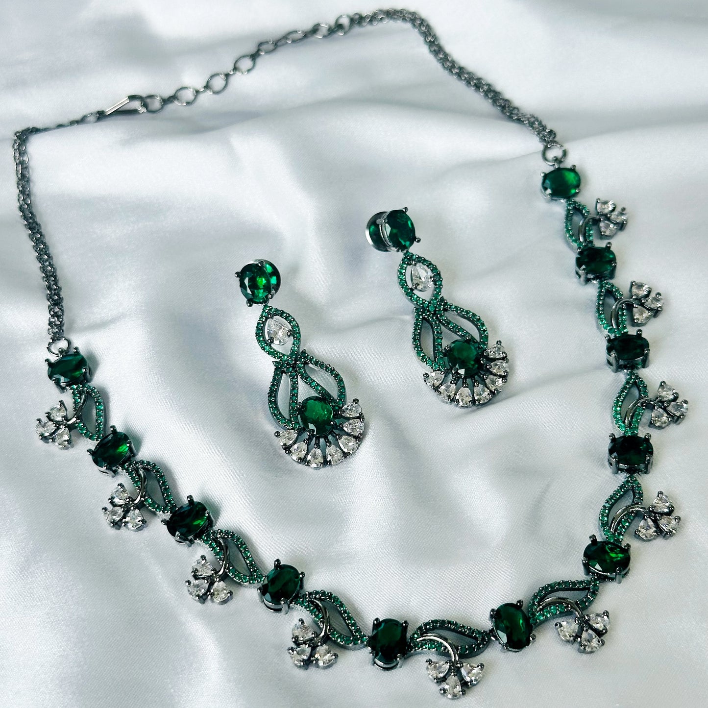 Green Emerald Cubic Zircon Stones American Diamond Victorian Plated Necklace Set