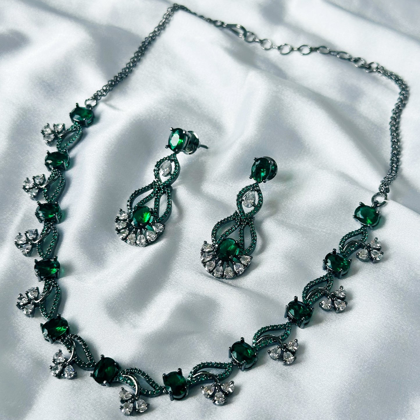 Green Emerald Cubic Zircon Stones American Diamond Victorian Plated Necklace Set