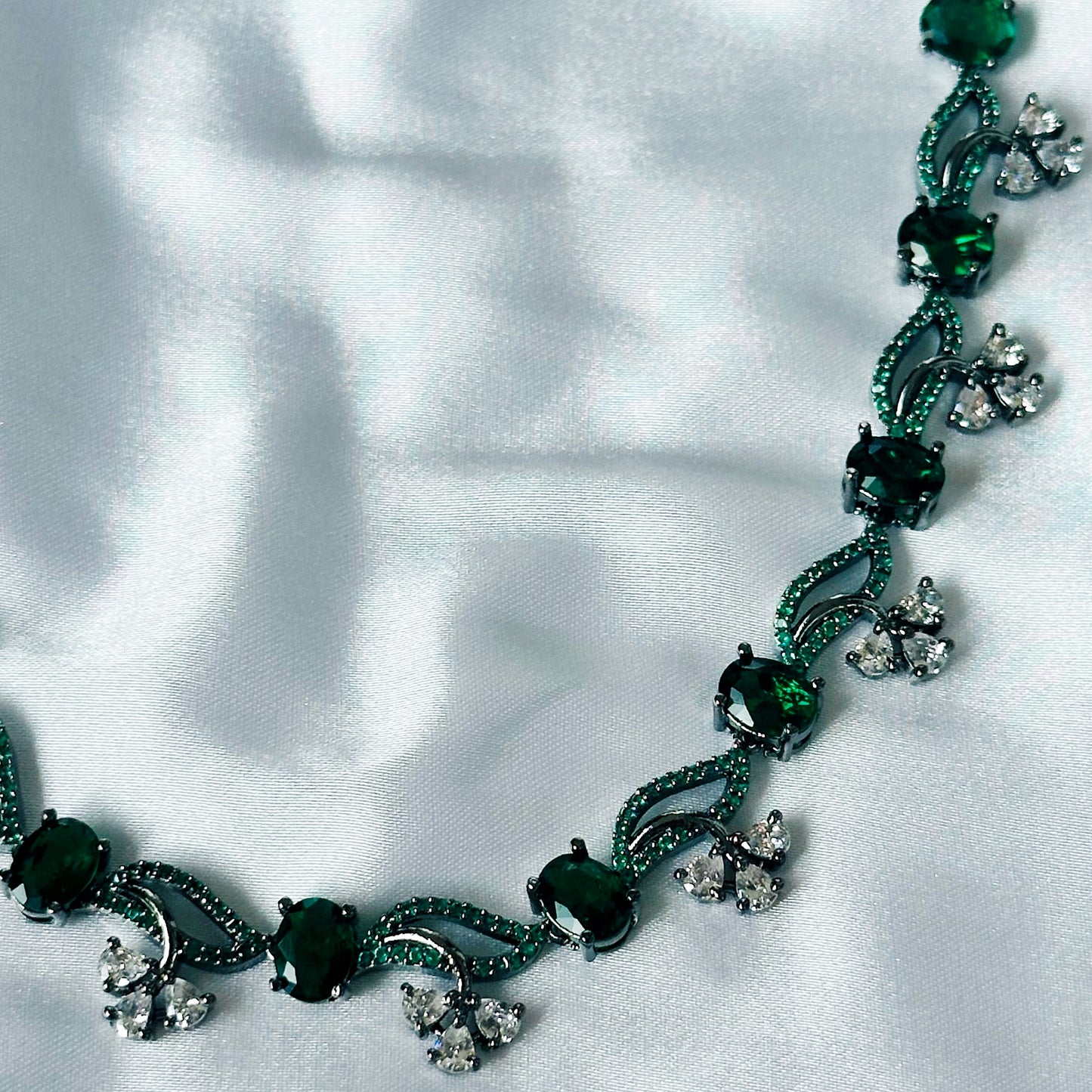 Green Emerald Cubic Zirconia American Diamond Victorian Plated Necklace Set