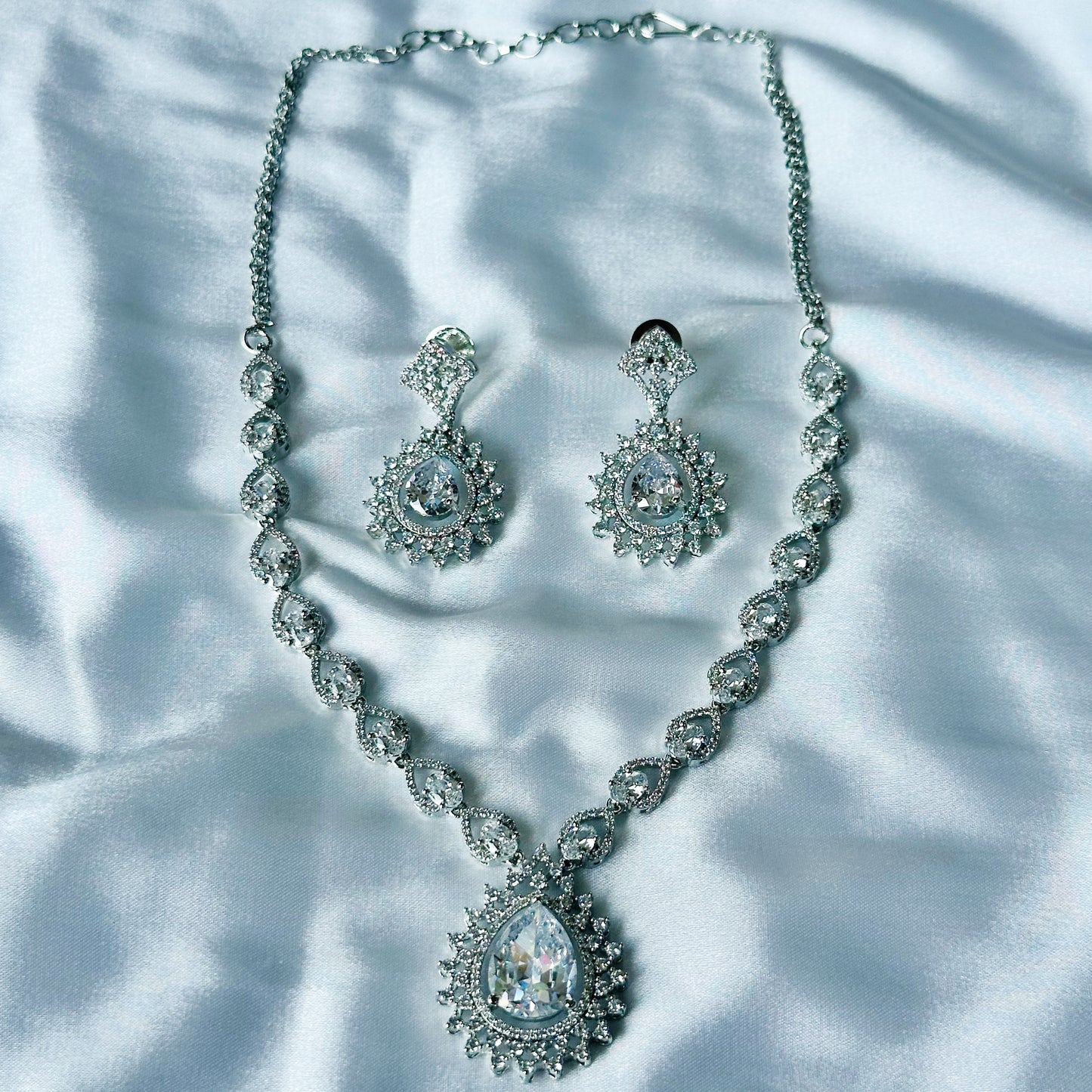 Solitaire Cubic Zircon American Diamond Silver Plated Necklace Set
