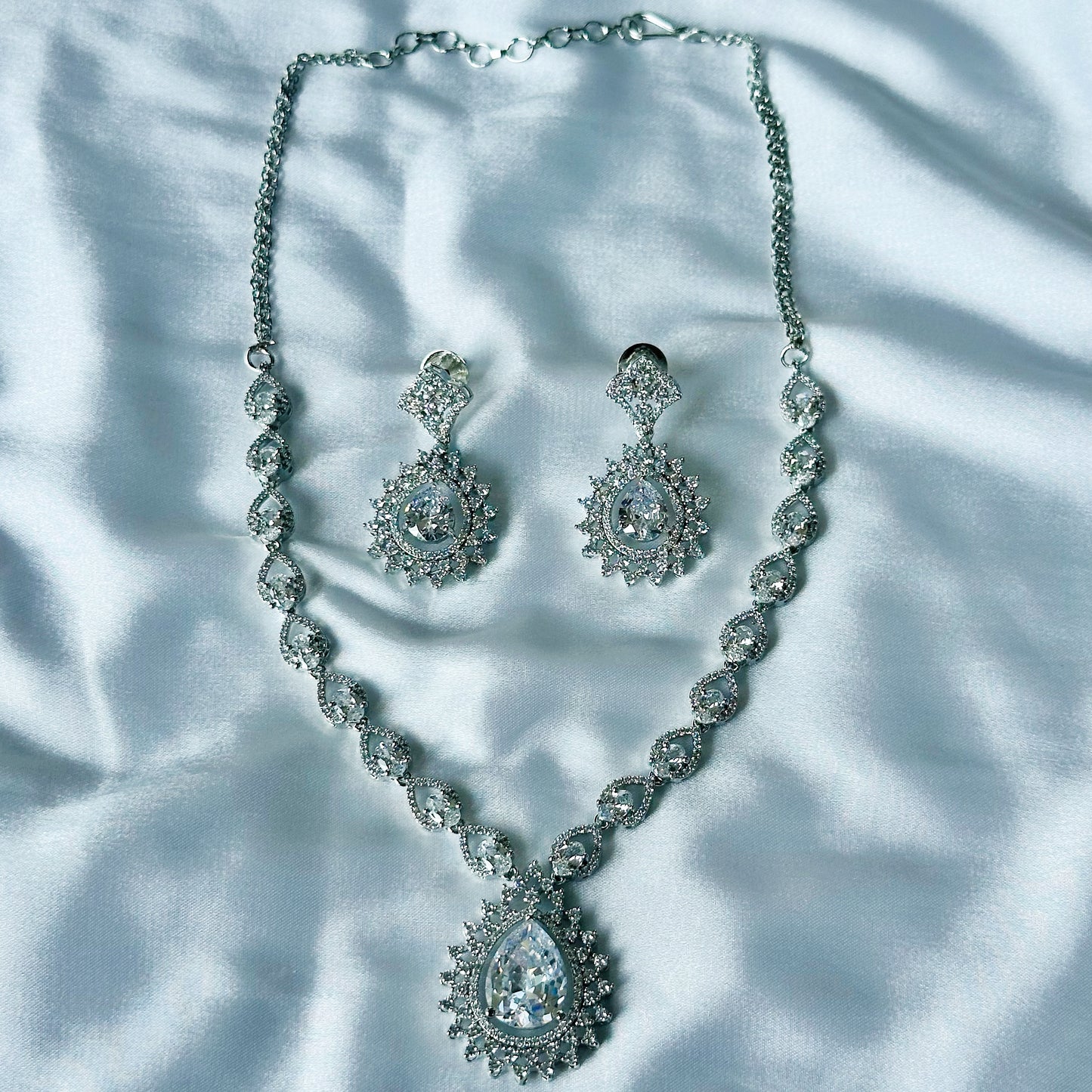 Solitaire Cubic Zircon American Diamond Silver Plated Necklace Set