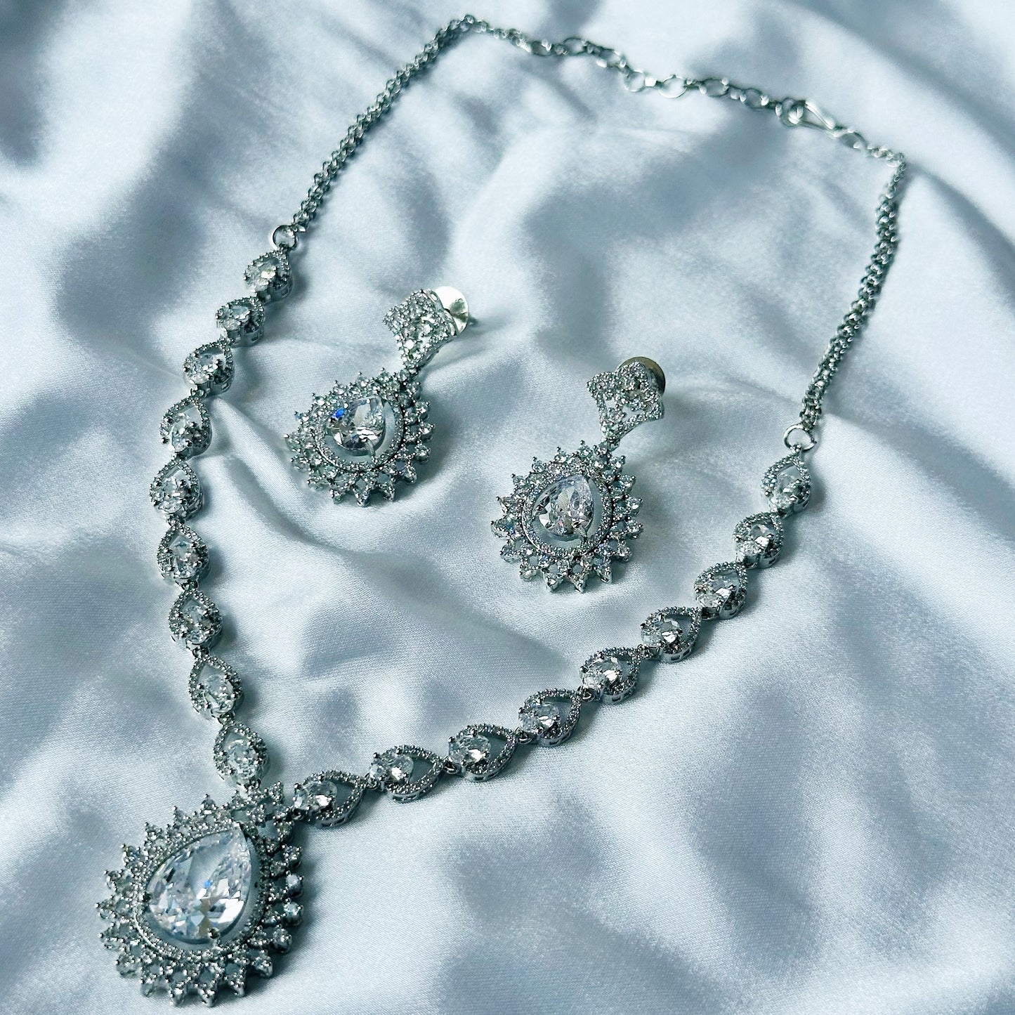 Solitaire Cubic Zircon American Diamond Silver Plated Necklace Set