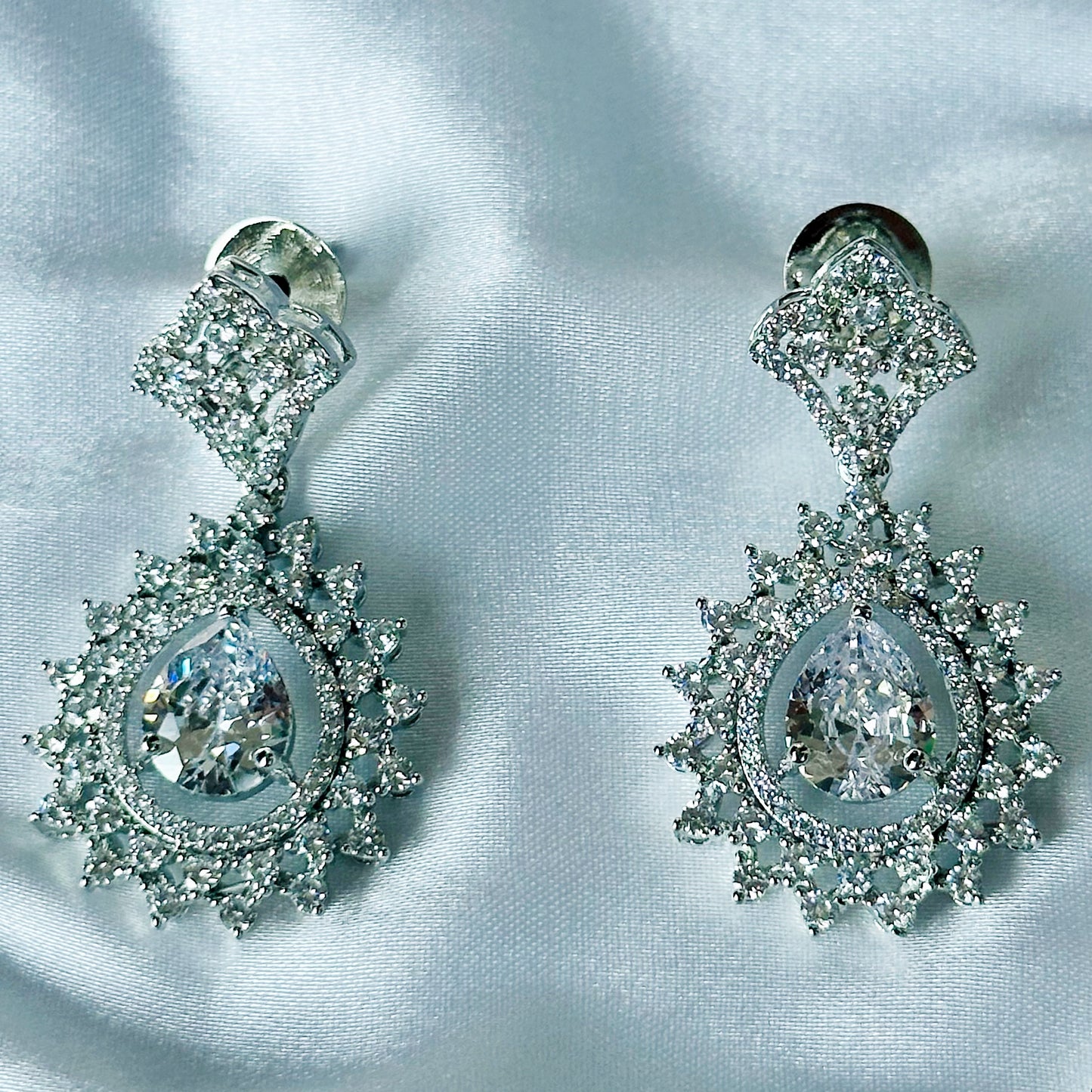 Solitaire Cubic Zircon American Diamond Silver Plated Necklace Set