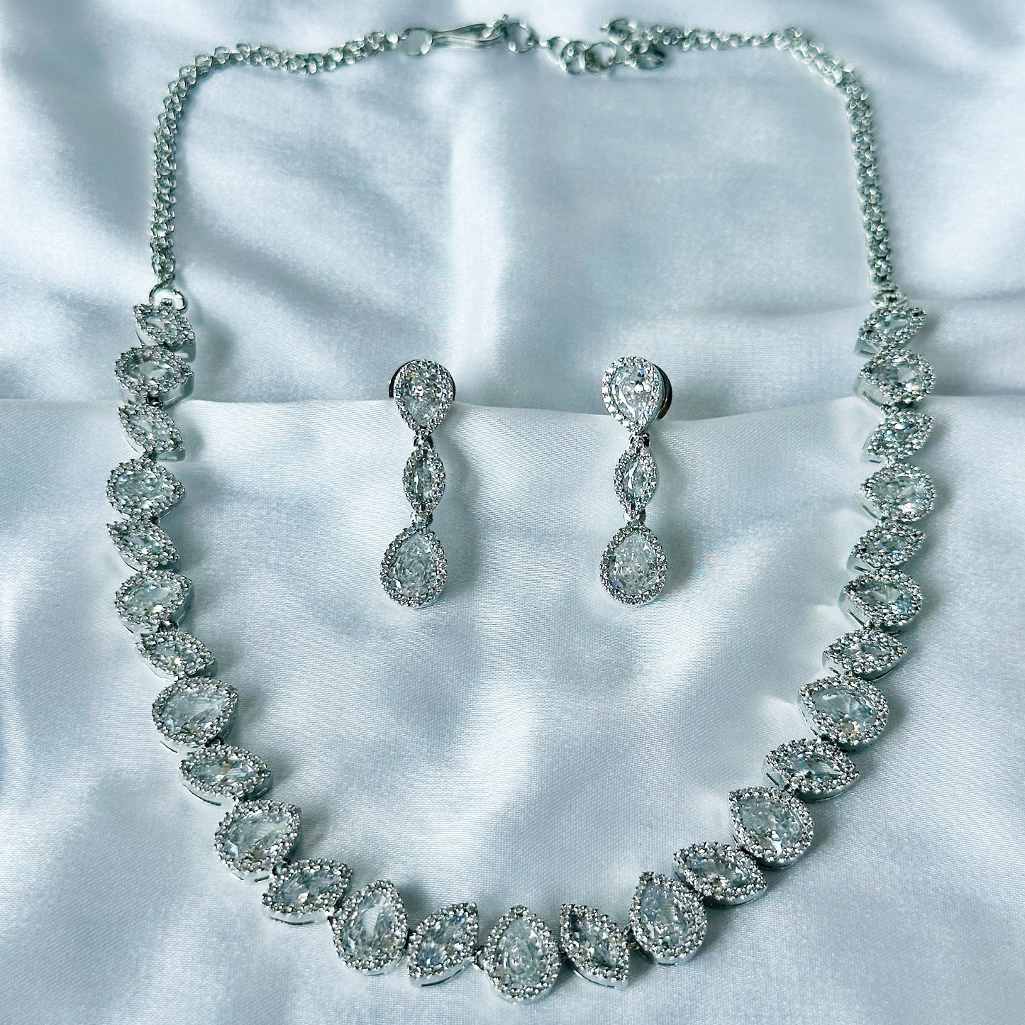Solitaire Cubic Zircon American Diamond Silver Plated Necklace Set