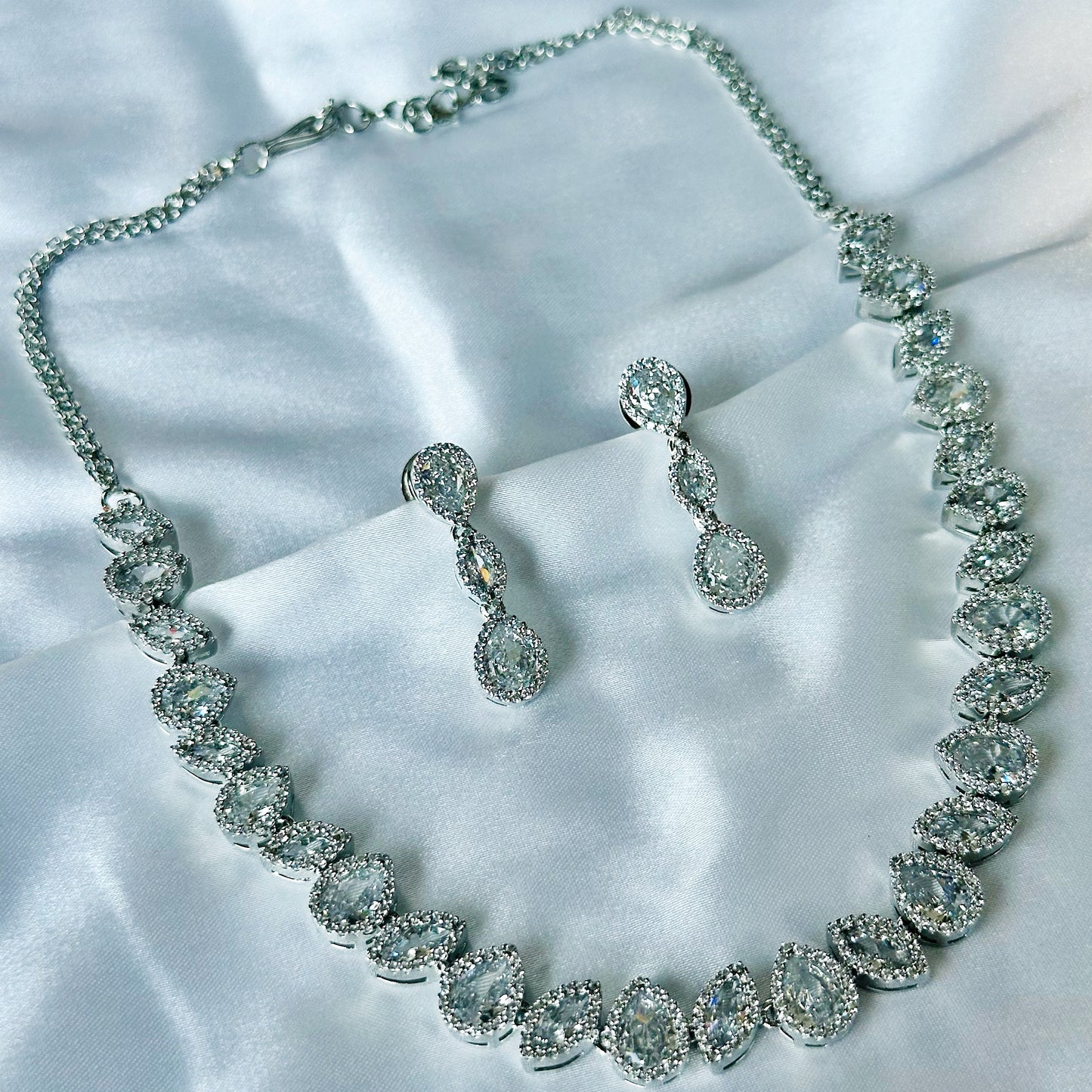 Solitaire Cubic Zircon American Diamond Silver Plated Necklace Set