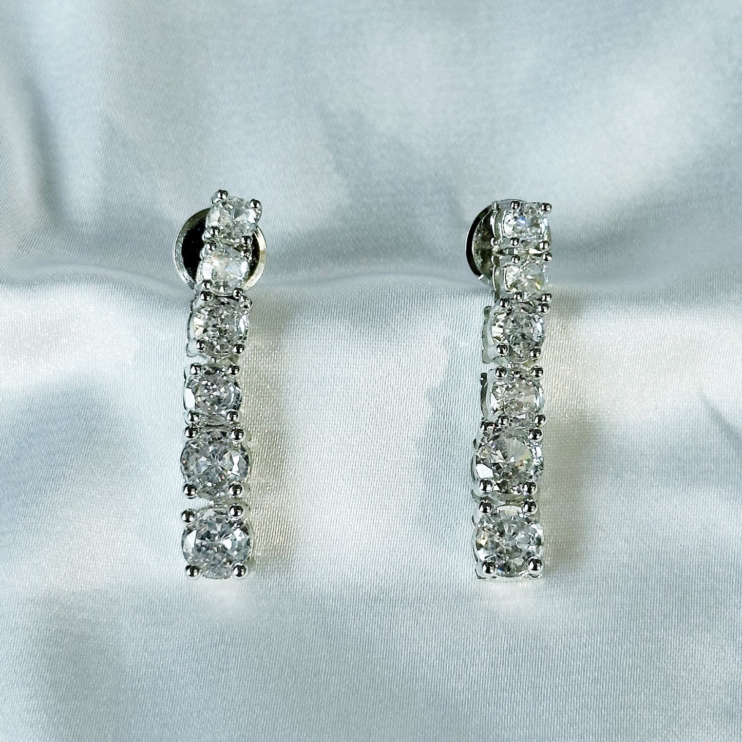 Solitaire Cubic Zircon American Diamond Silver Plated Necklace Set