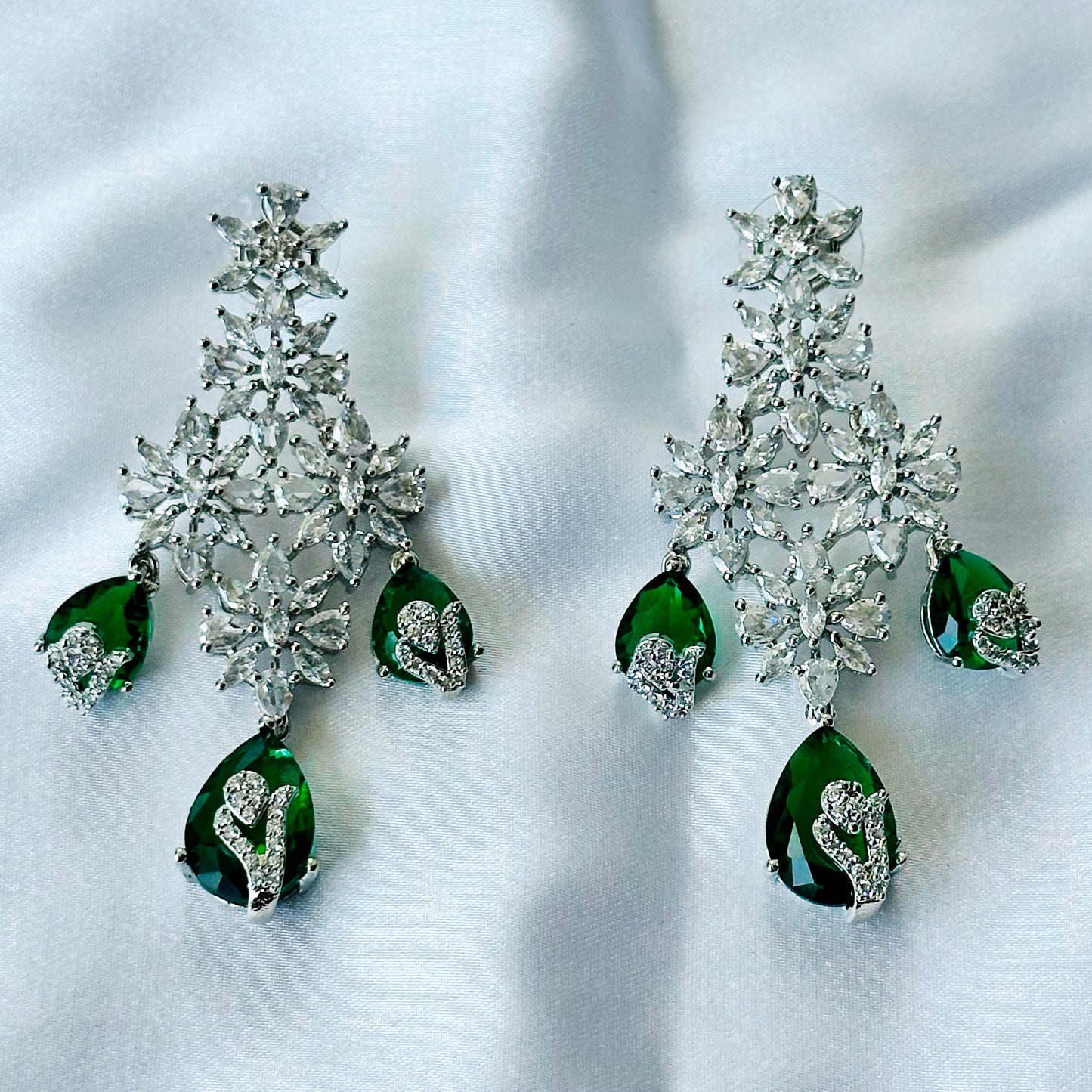 Green Emerald Cubic Zircon Stone American Diamond Silver Plated Necklace Set
