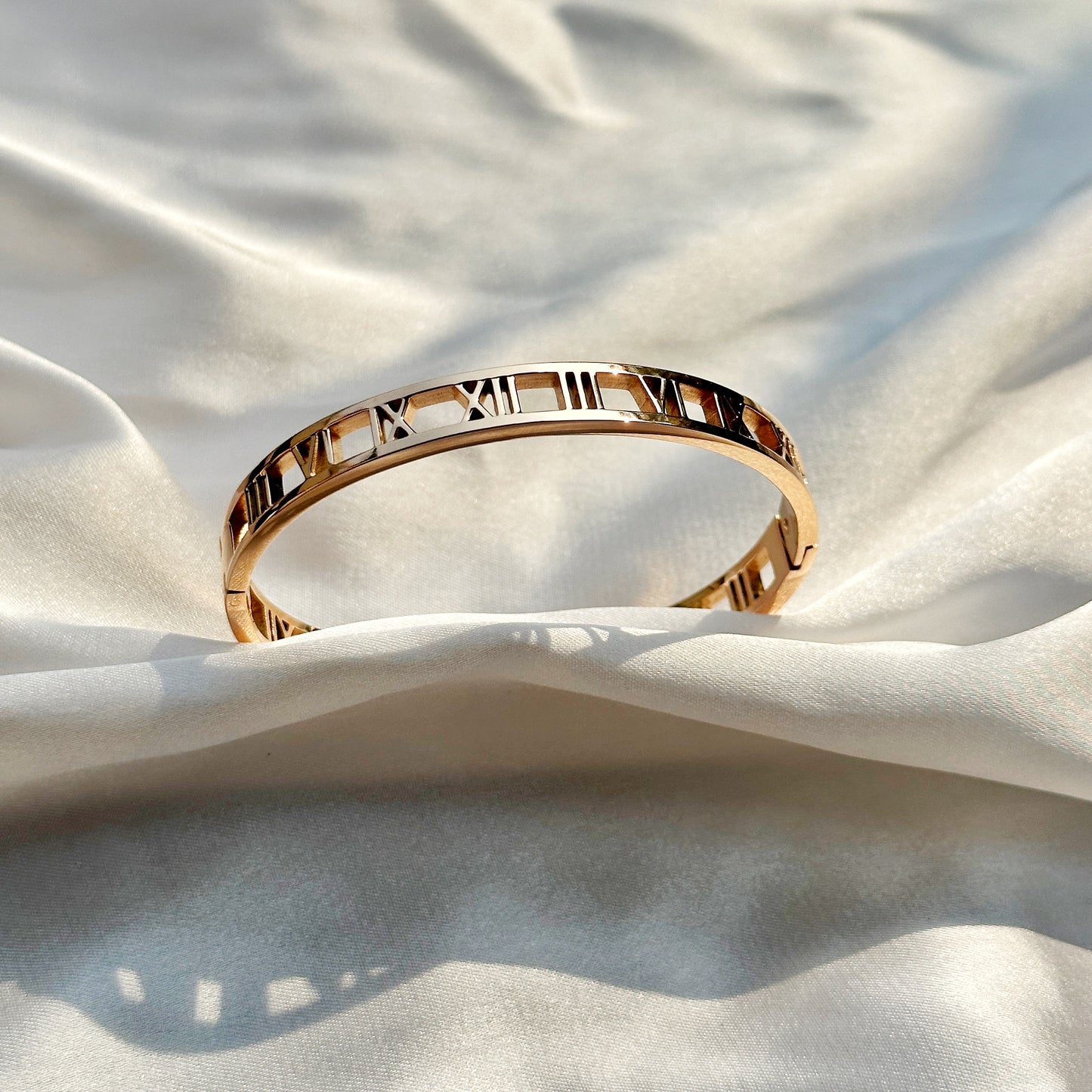 Roman Numbers Rose Gold Plated Bangle Bracelet