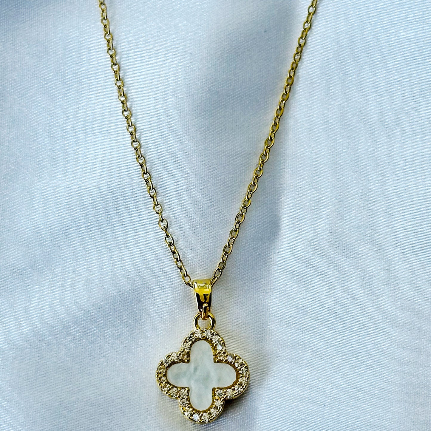 Floral Design Black & White/Gold Plated Stainless Steel Pendant Set