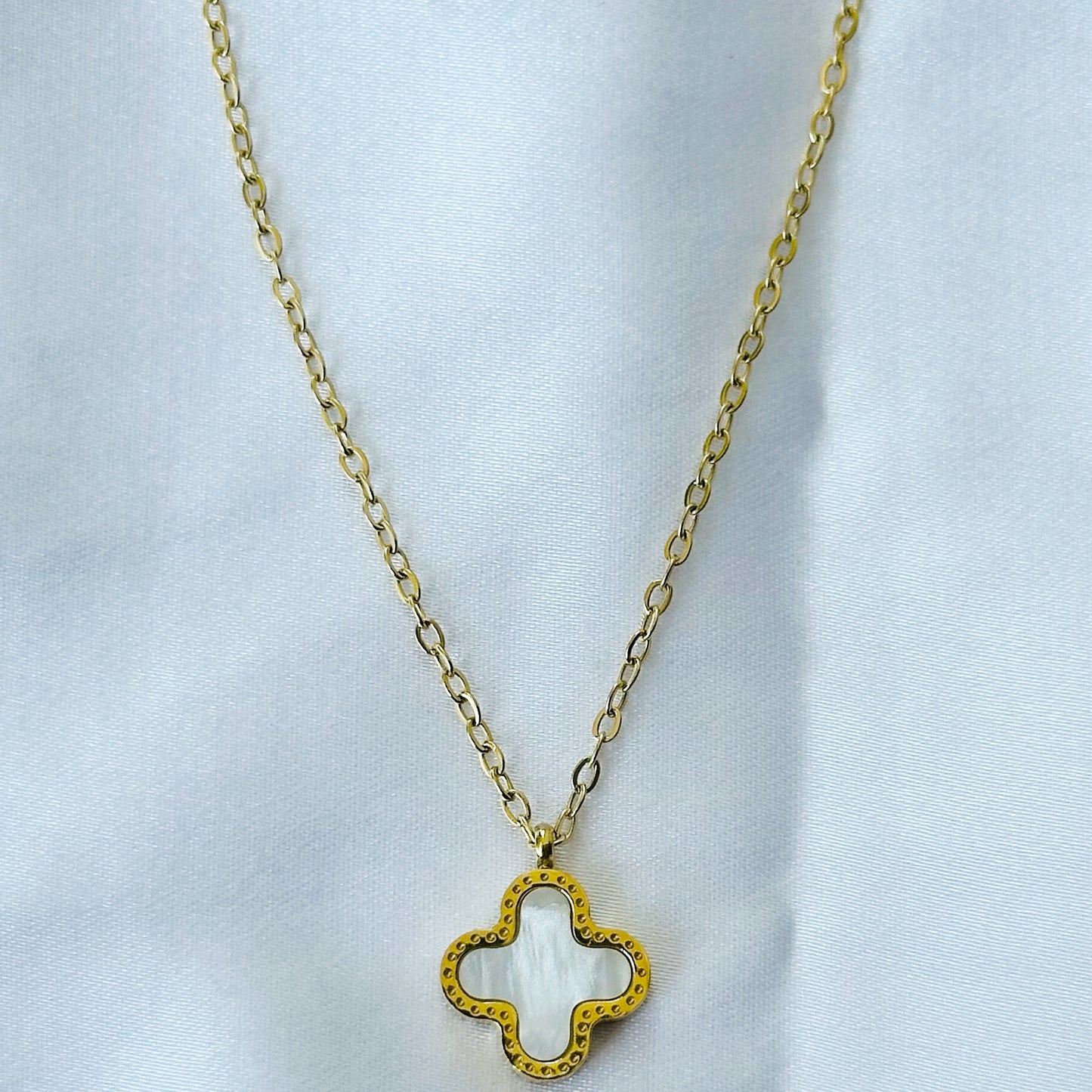 Floral Design White/Gold Plated Stainless Steel Pendant Set
