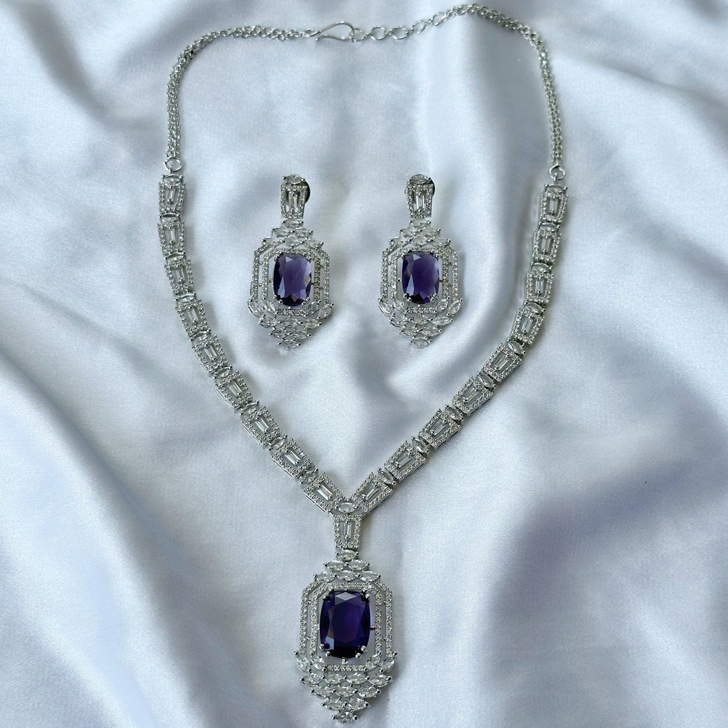Deep Purple Amethyst Cubic Zircon Stone American Diamond Silver Plated Necklace Set