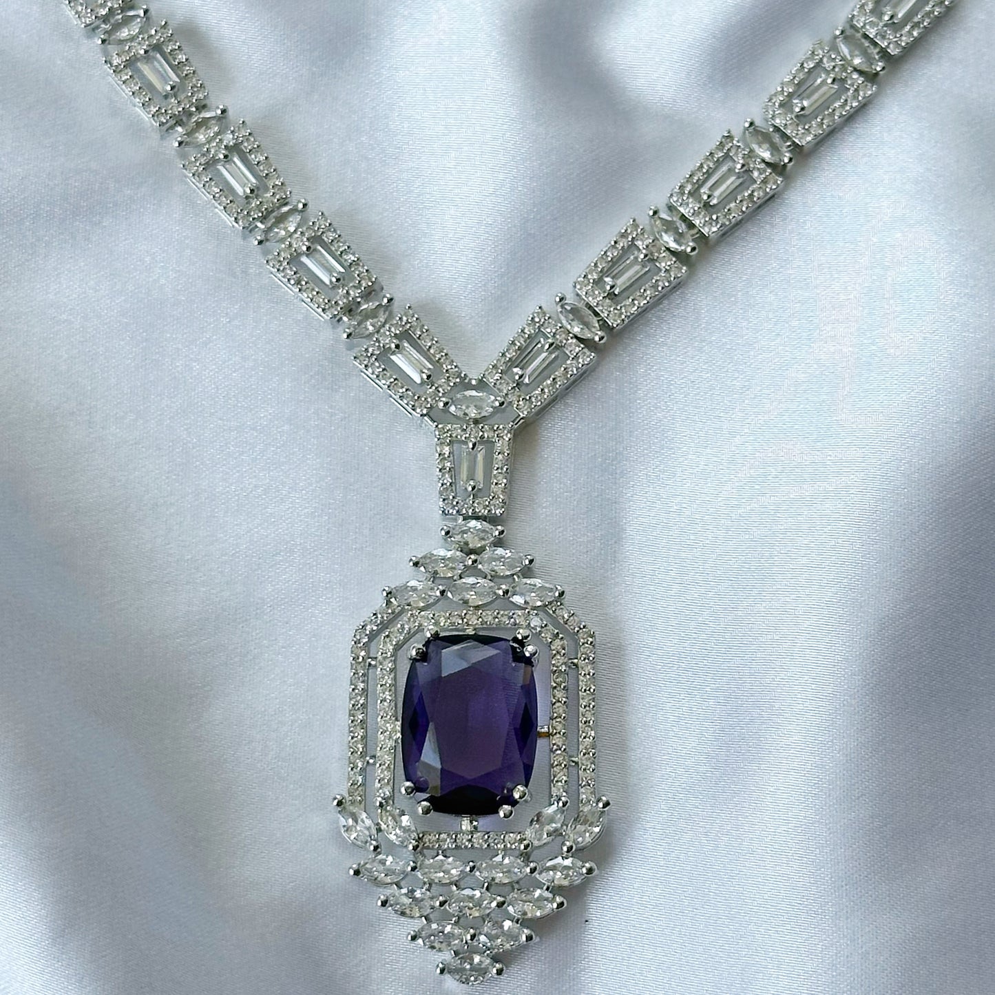 Deep Purple Amethyst Cubic Zircon Stone American Diamond Silver Plated Necklace Set