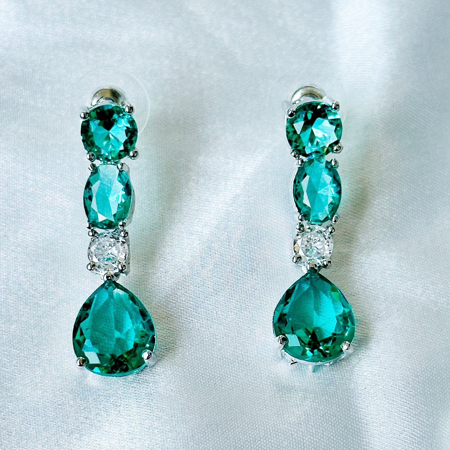 Sea Green Topaz Cubic Zircon Stones American Diamond Silver Plated Necklace Set