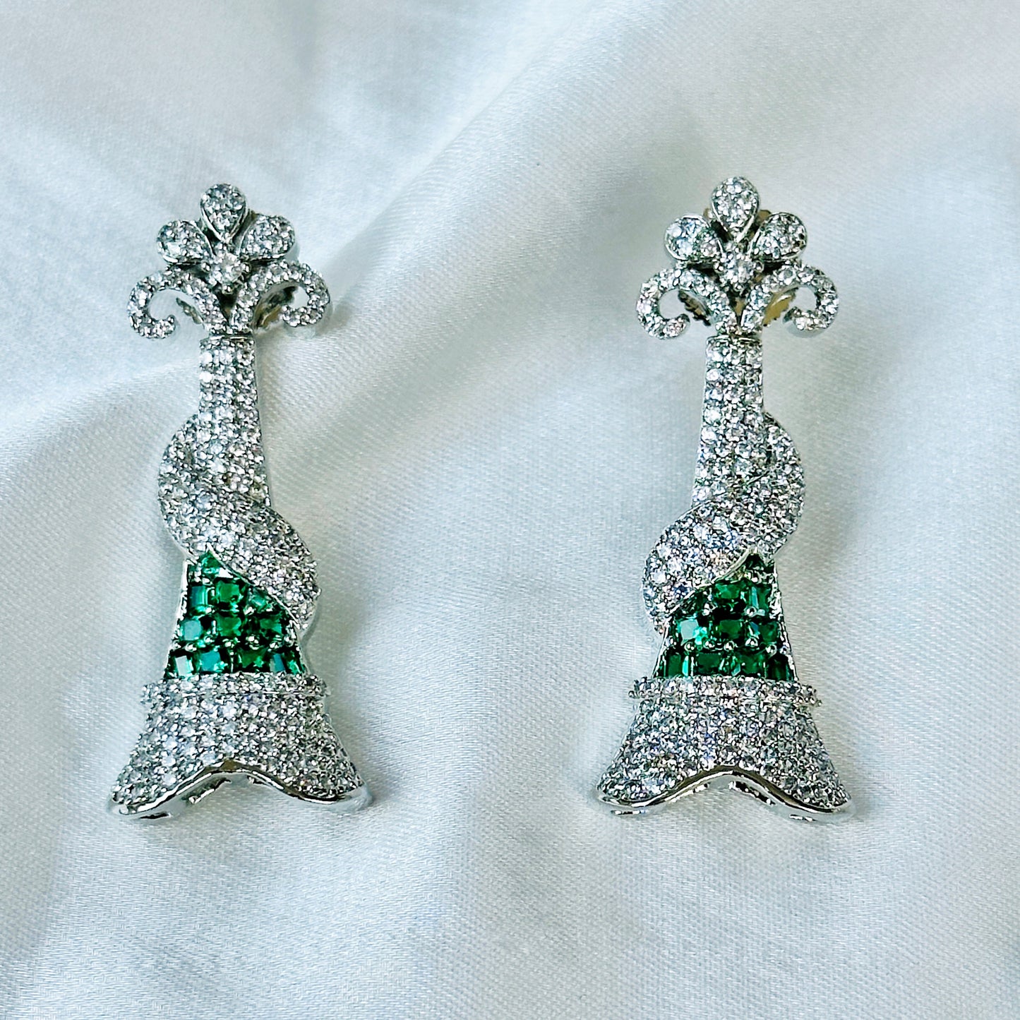 Green Emerald Cubic Zircon American Diamond Silver Plated Necklace Set