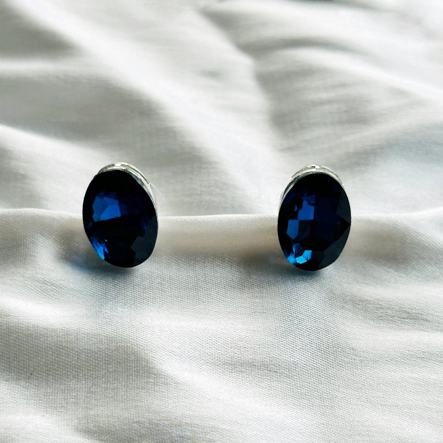 Dark Indigo Blue Swarovski Crystal Silver Plated Necklace Set