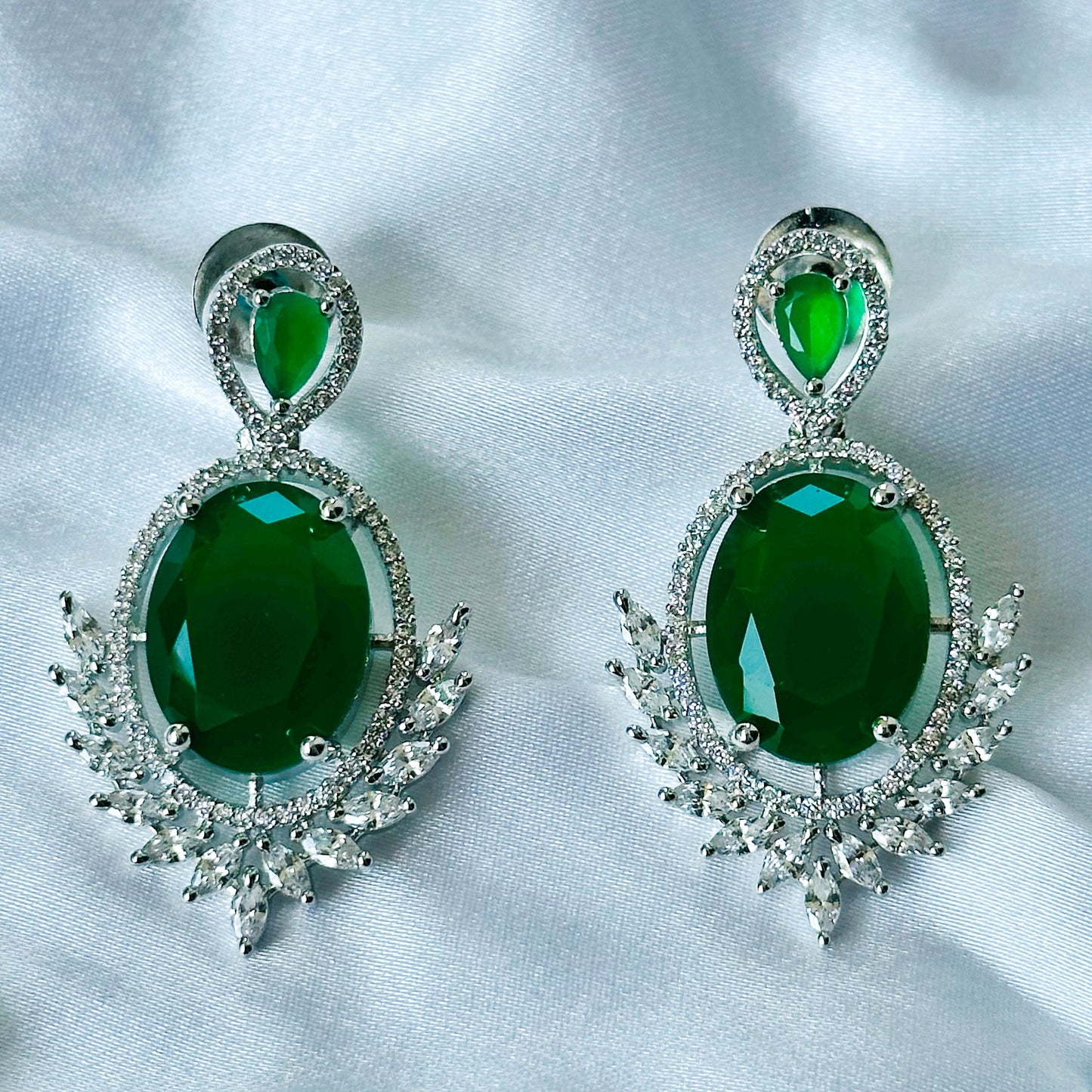 Green Emerald Cubic Zircon Stone American Diamond Silver Plated Necklace Set