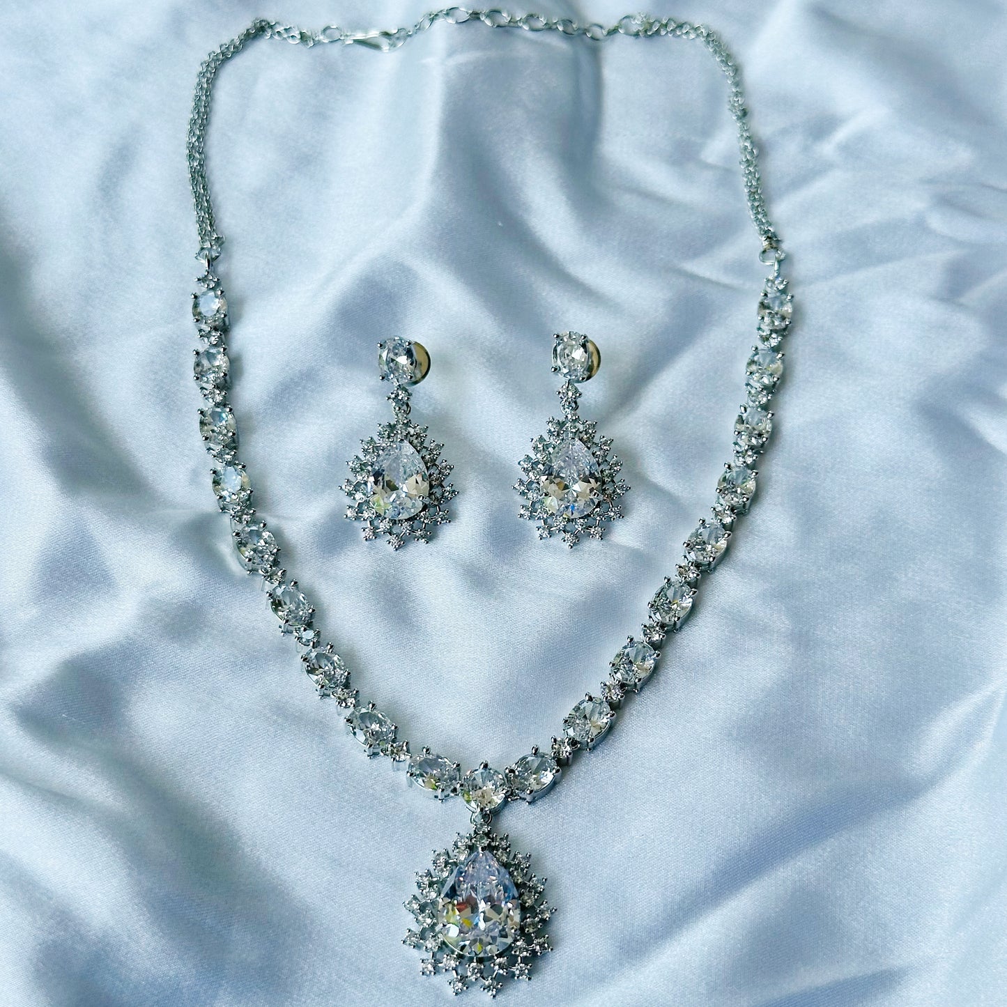Solitaire Cubic Zircon American Diamond Silver Plated Necklace Set