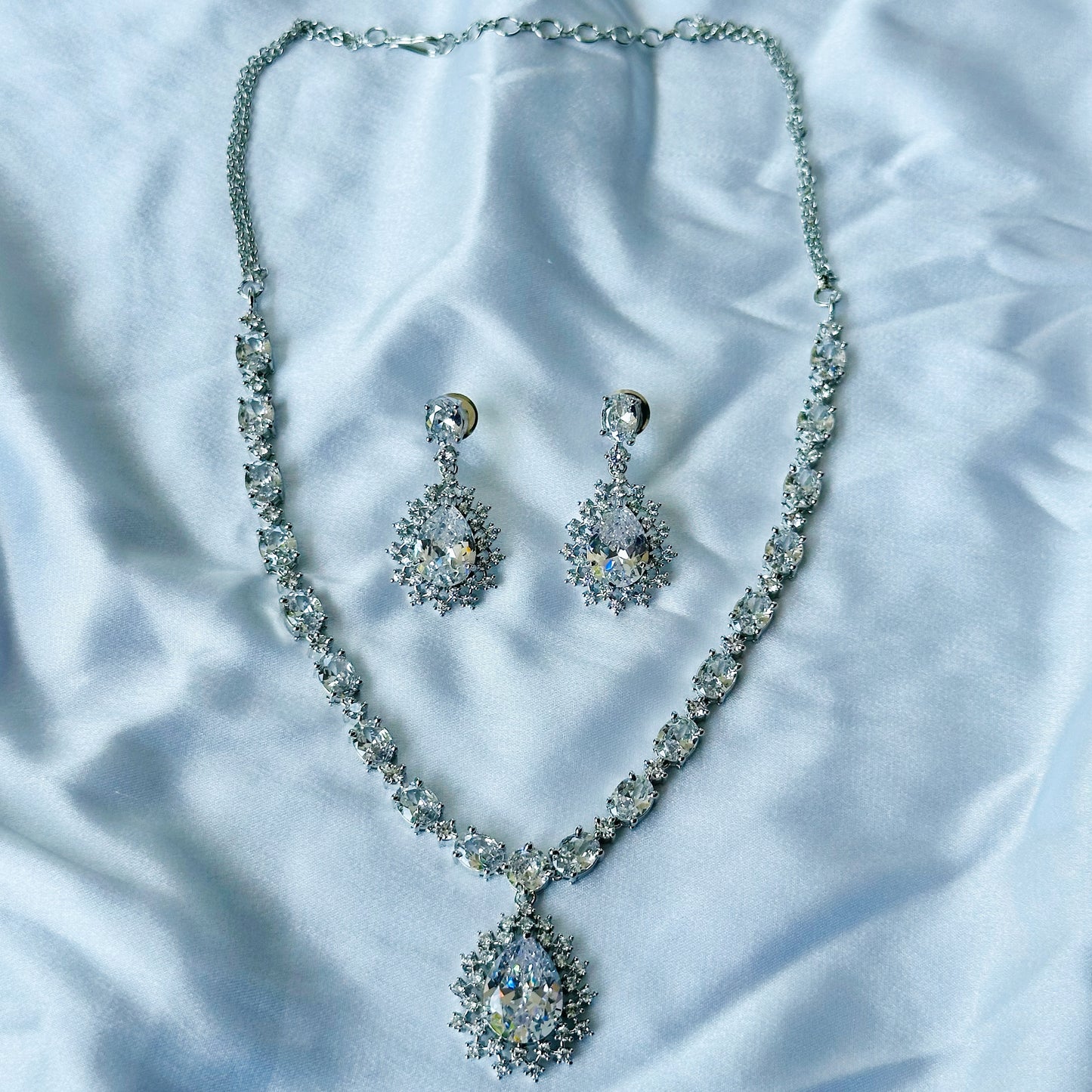 Solitaire Cubic Zircon American Diamond Silver Plated Necklace Set
