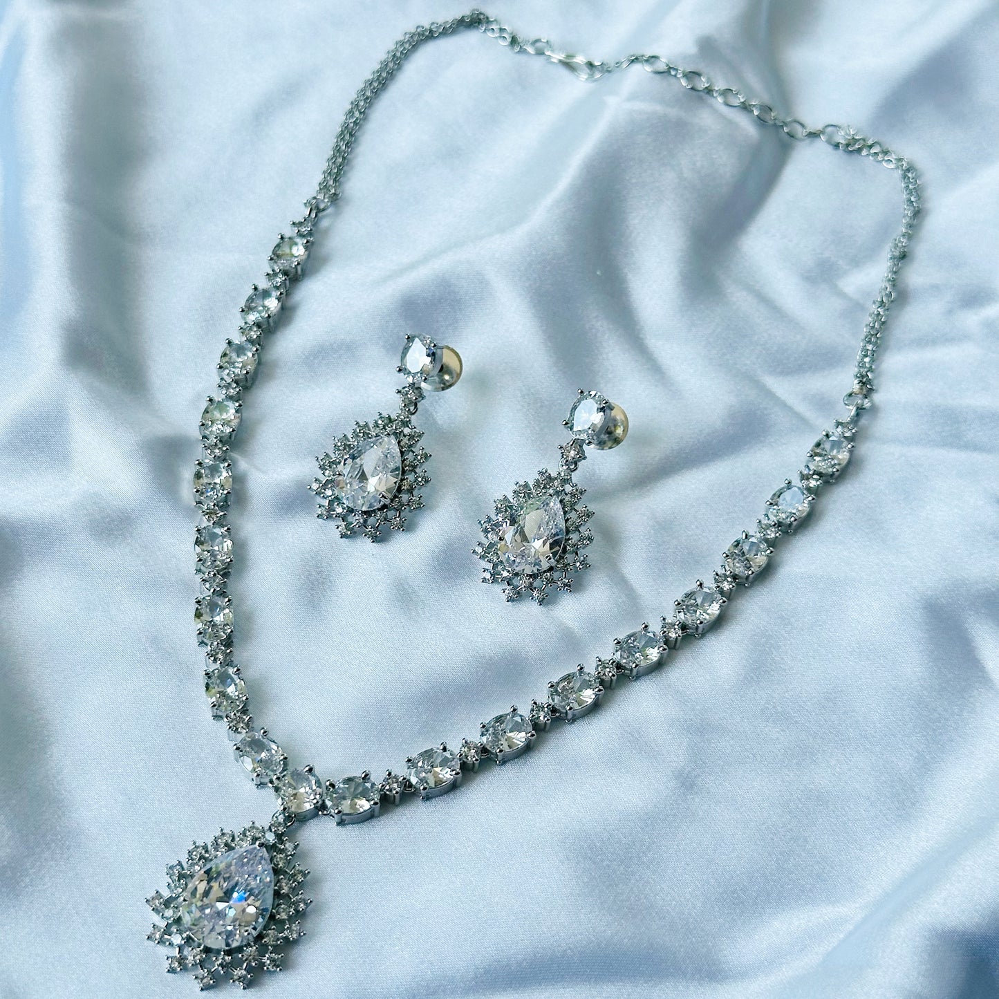 Solitaire Cubic Zircon American Diamond Silver Plated Necklace Set