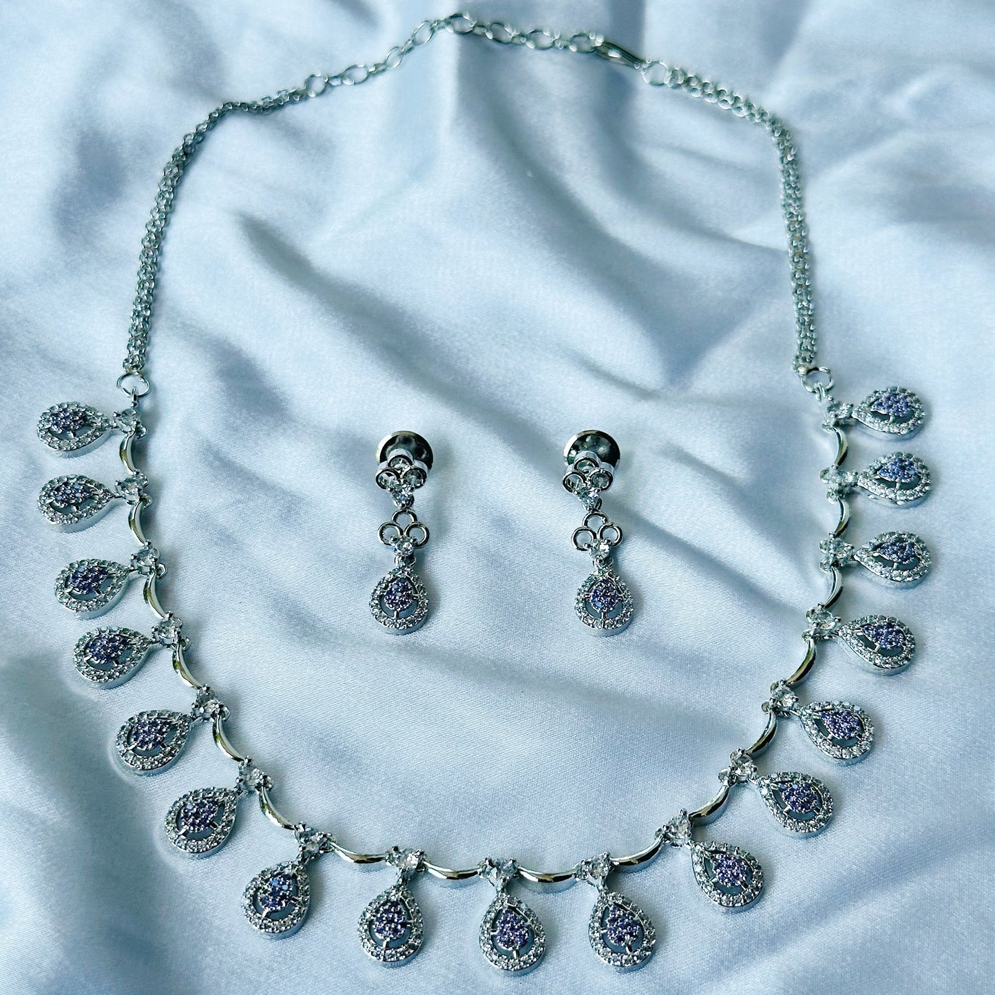 Lt Amethyst/Lilac Cubic Zircon American Diamond Silver Plated Necklace Set