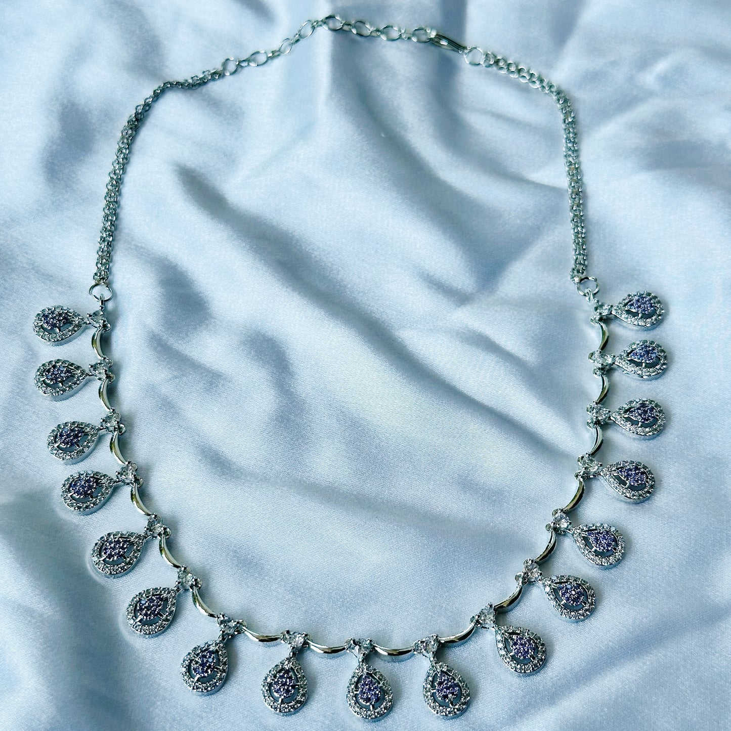 Lt Amethyst/Lilac Cubic Zircon American Diamond Silver Plated Necklace Set