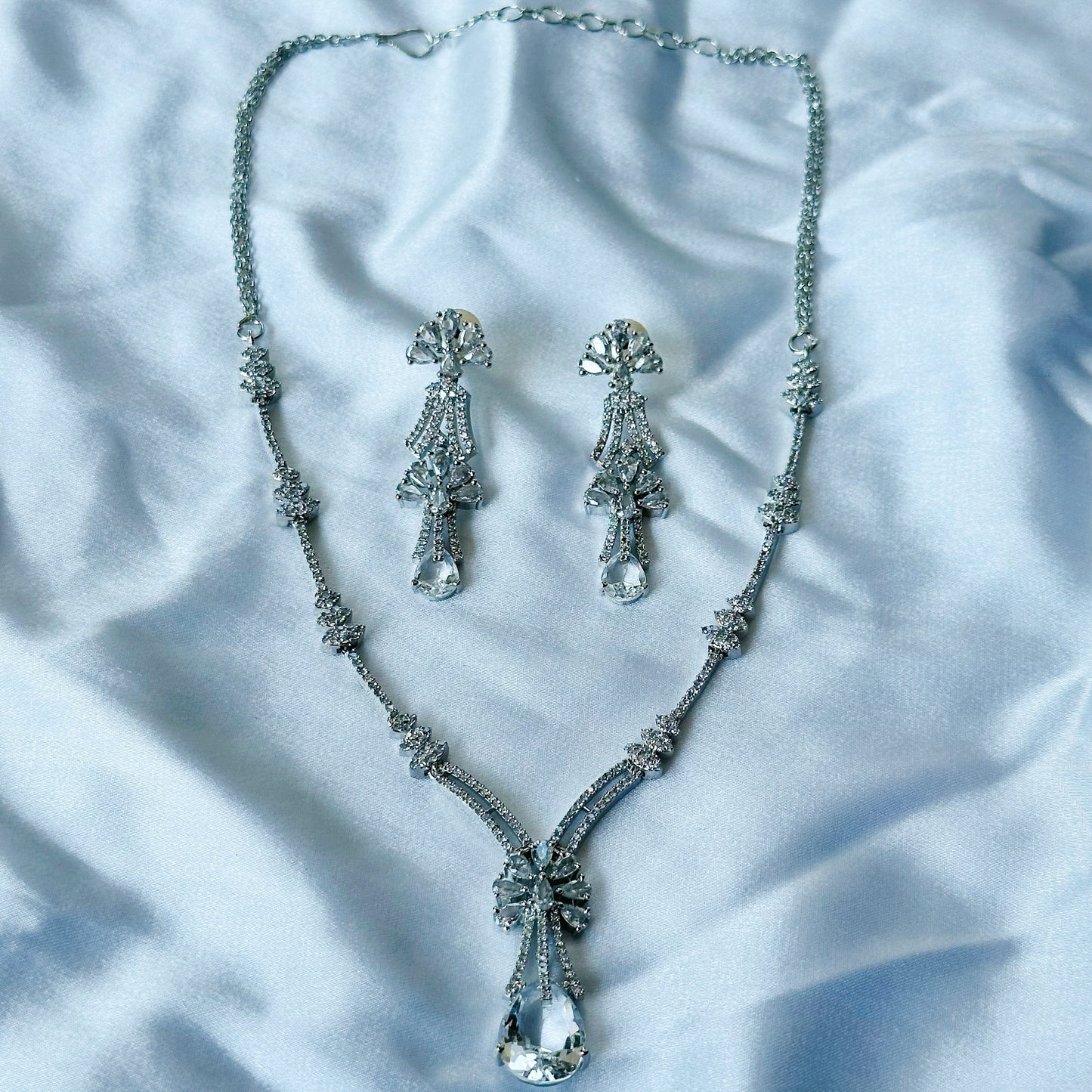 Solitaire Cubic Zircon American Diamond Silver Plated Necklace Set