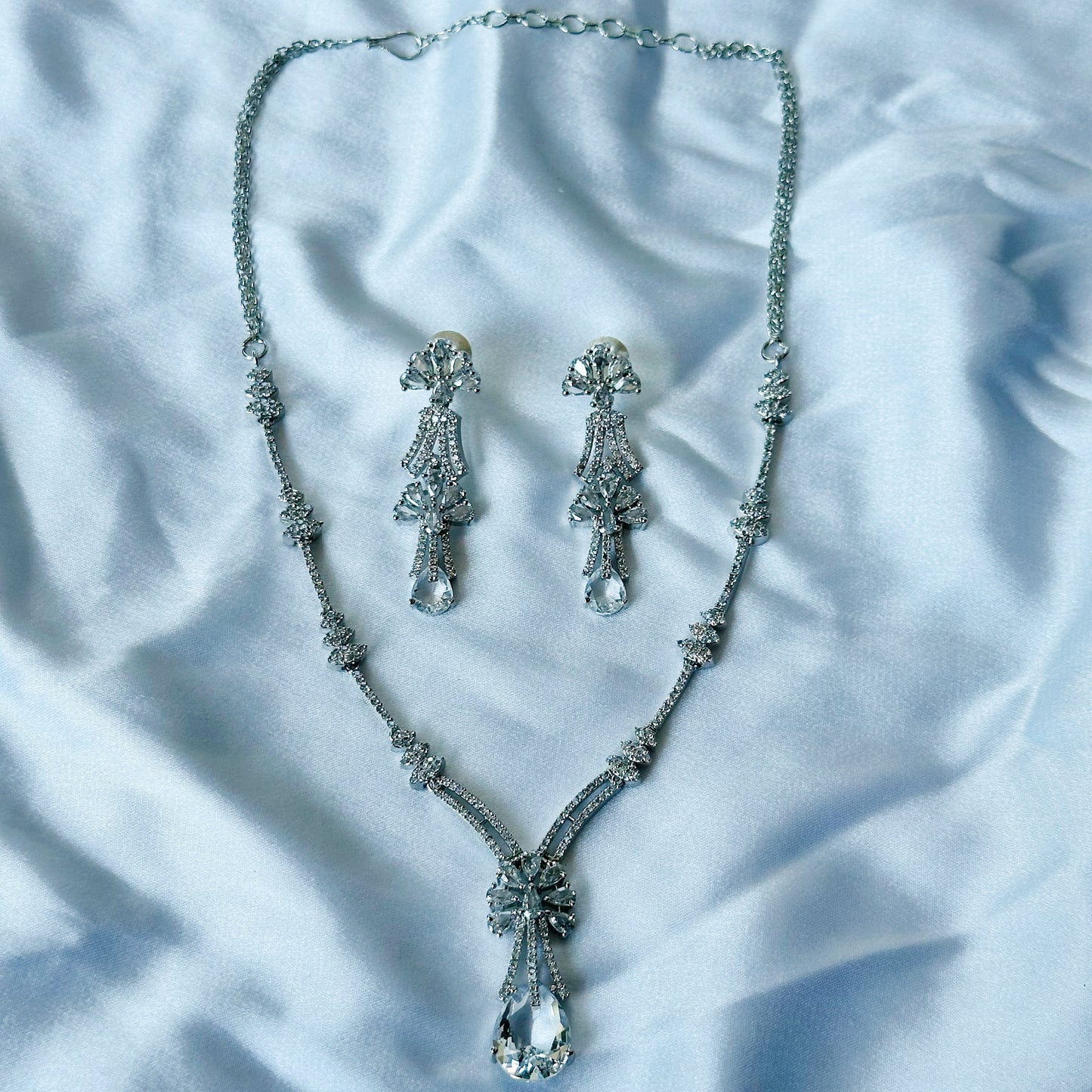 Solitaire Cubic Zircon American Diamond Silver Plated Necklace Set